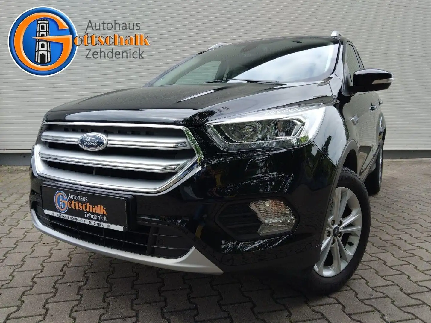 Ford Kuga 1.5 EcoBoost Titanium 4x2 Start/Stopp OPF Schwarz - 2