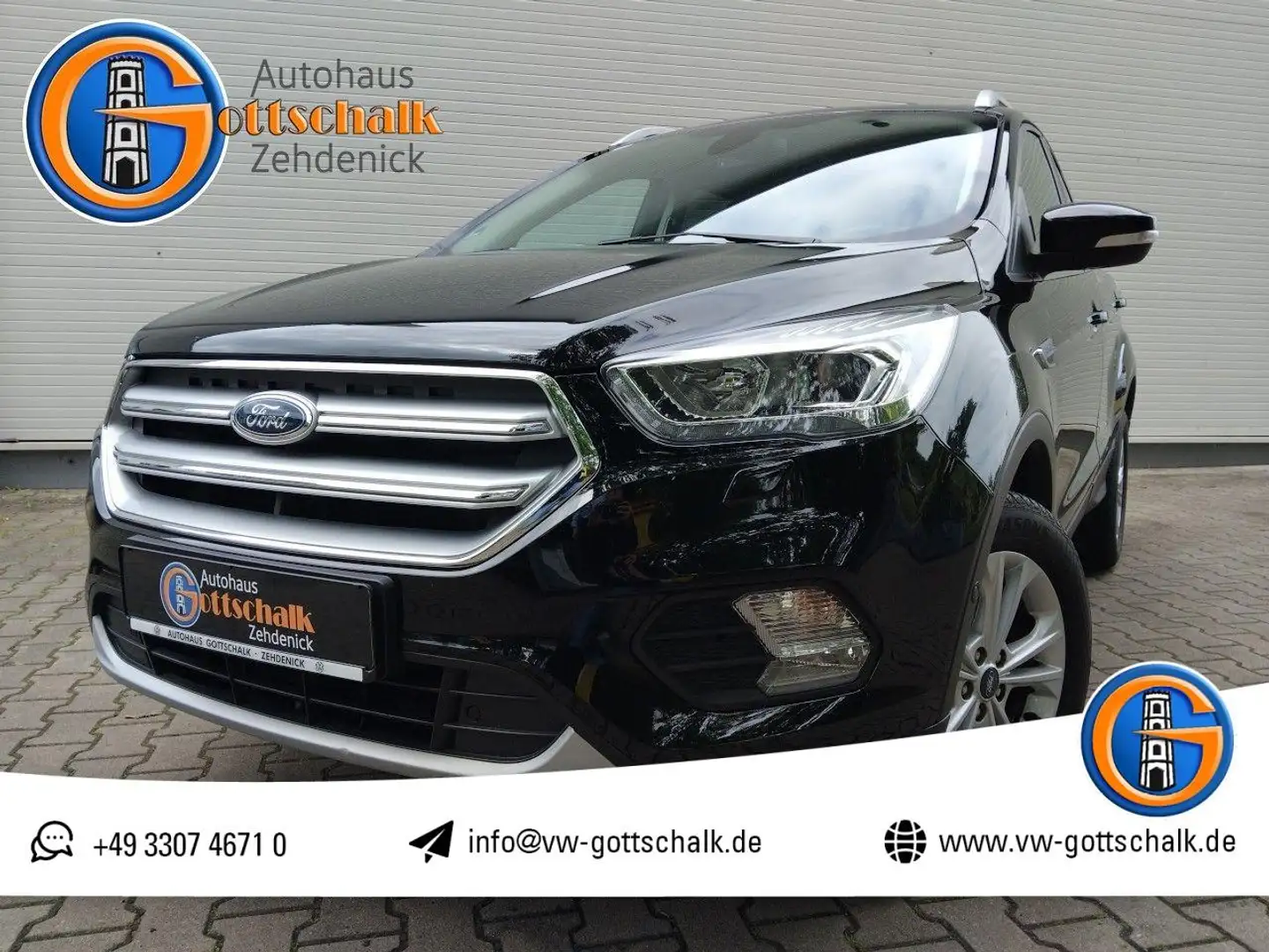 Ford Kuga 1.5 EcoBoost Titanium 4x2 Start/Stopp OPF Zwart - 1