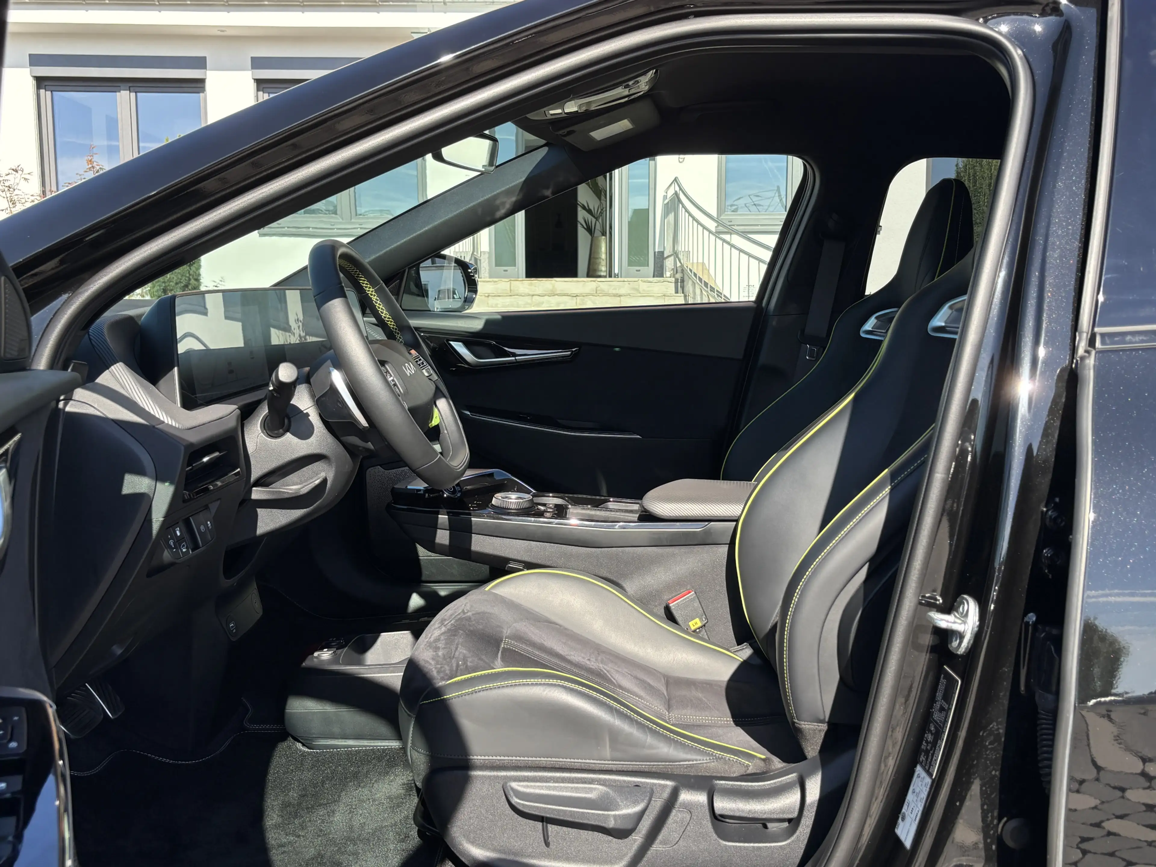 Kia EV6 GT 4WD LED HUD MERIDIAN WÄMPU 360° AHK 77,4K — photo 13