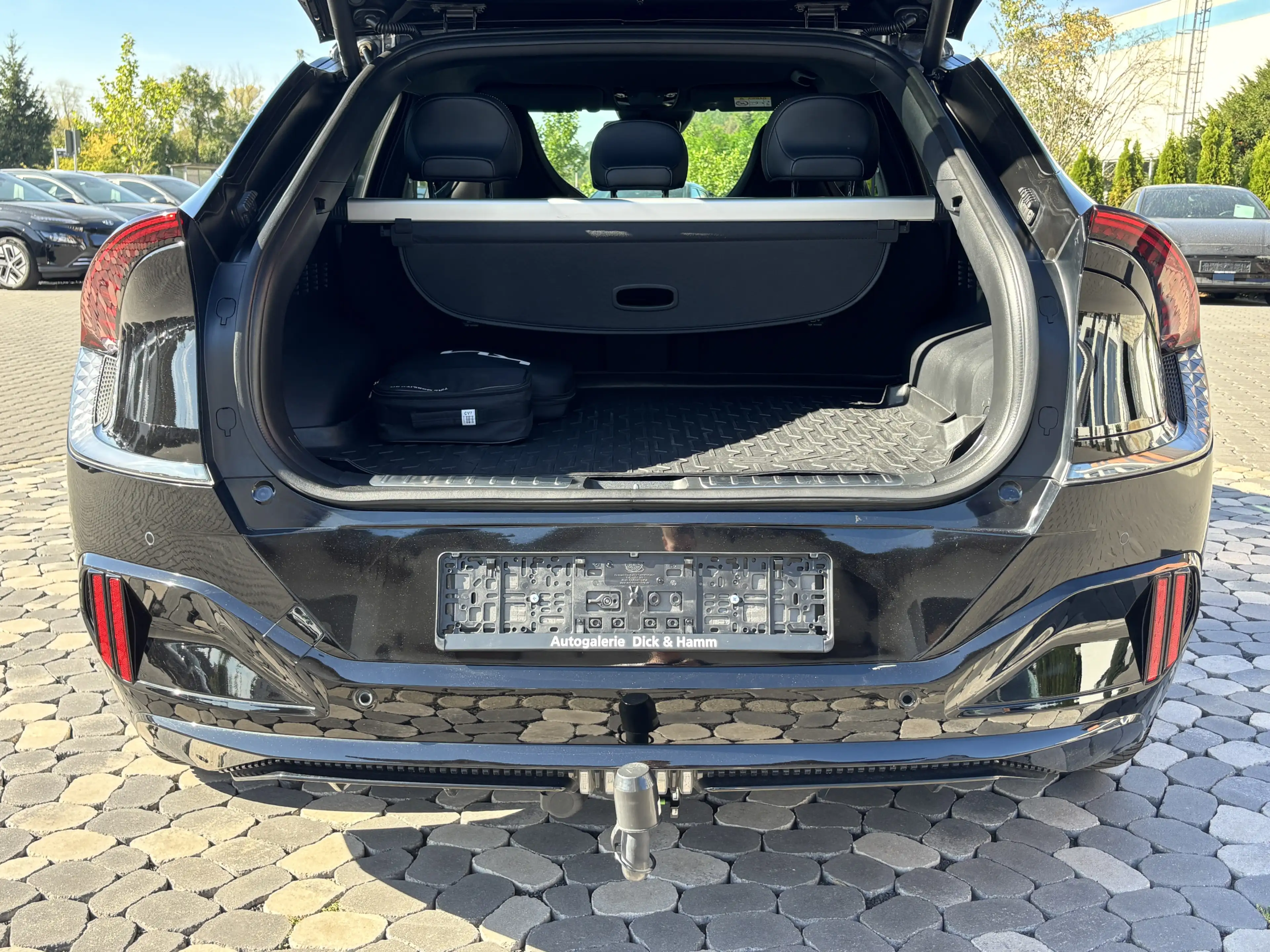Kia EV6 GT 4WD LED HUD MERIDIAN WÄMPU 360° AHK 77,4K — photo 27