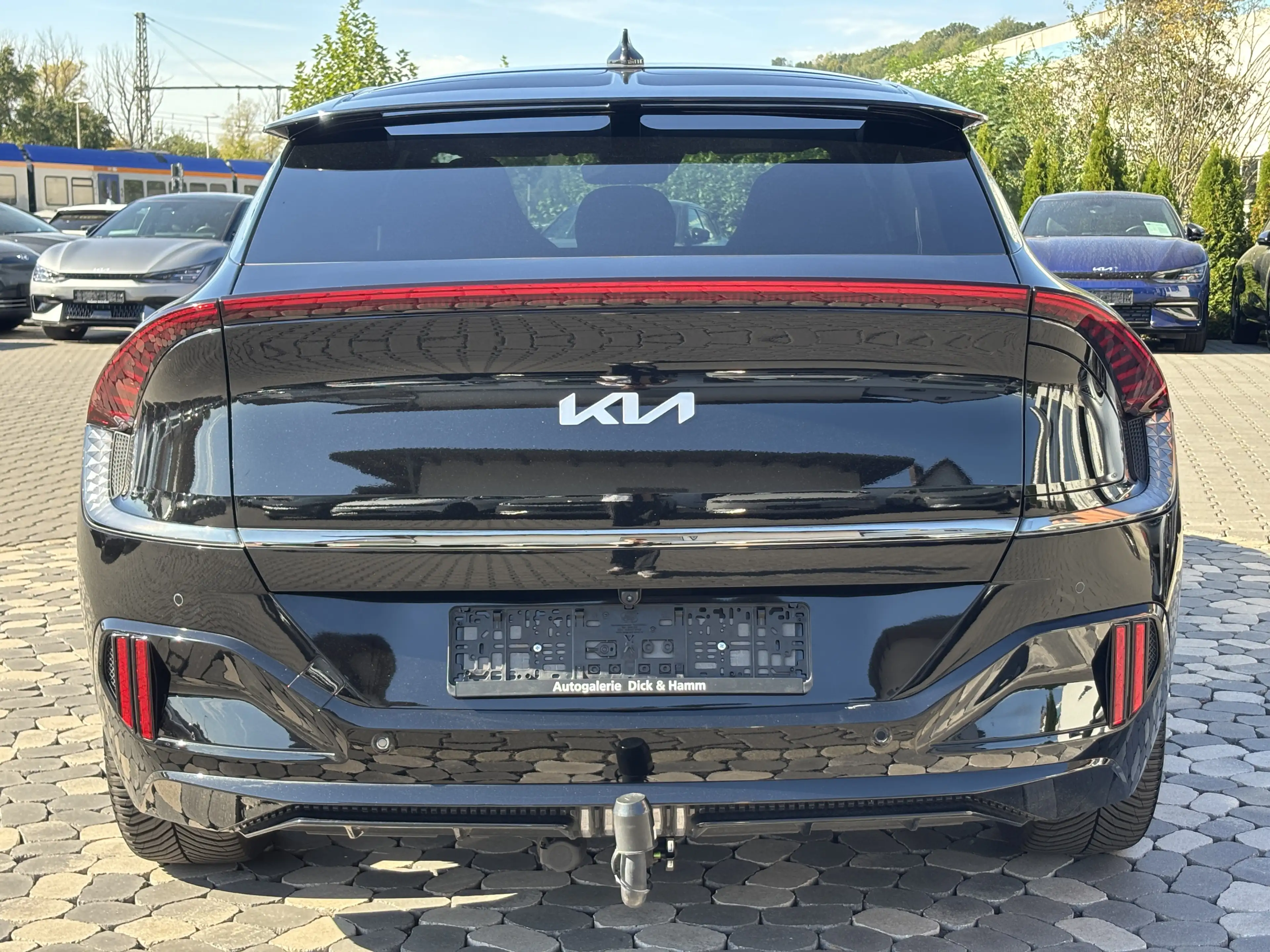 Kia EV6 GT 4WD LED HUD MERIDIAN WÄMPU 360° AHK 77,4K — photo 7