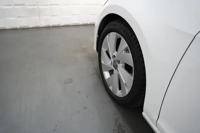 Volkswagen Golf view 25
