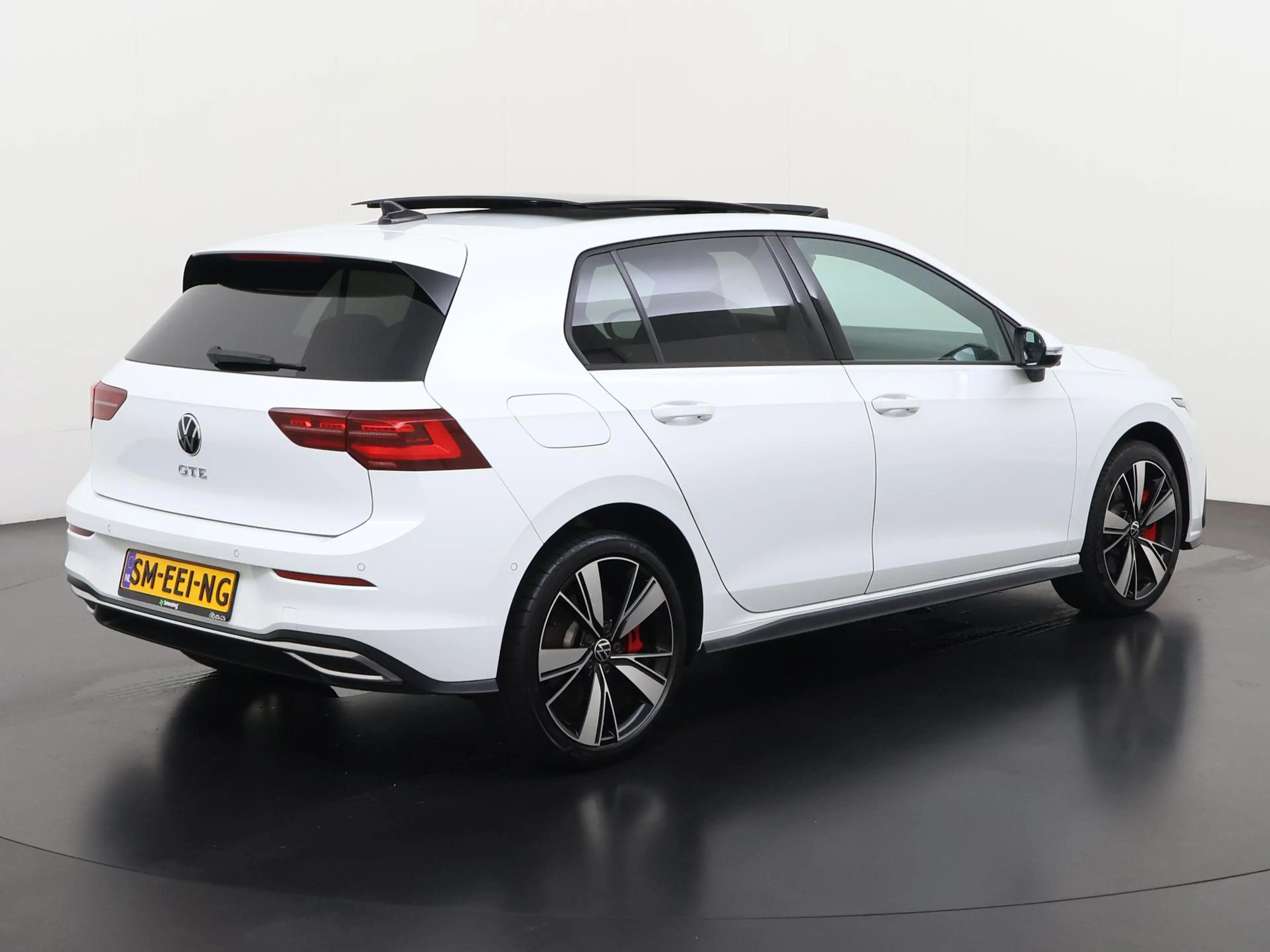 Volkswagen Golf GTE 1.4 eHybrid | Panoramadak | Head-up | IQ.Light | Z — photo 6