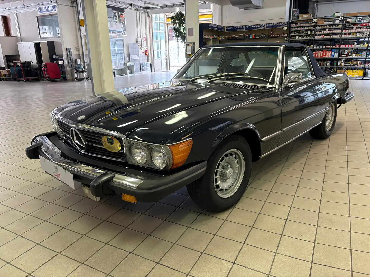 Mercedes-Benz SL 450 1974 crna - 1