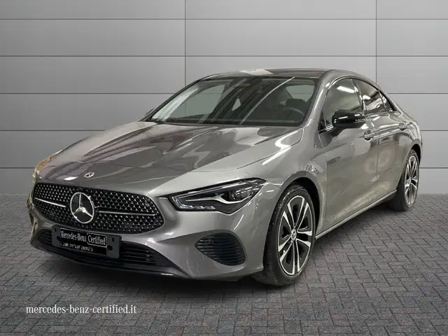 Mercedes-Benz CLA 180 - CLA Coupe 180 d Progressive Advanced