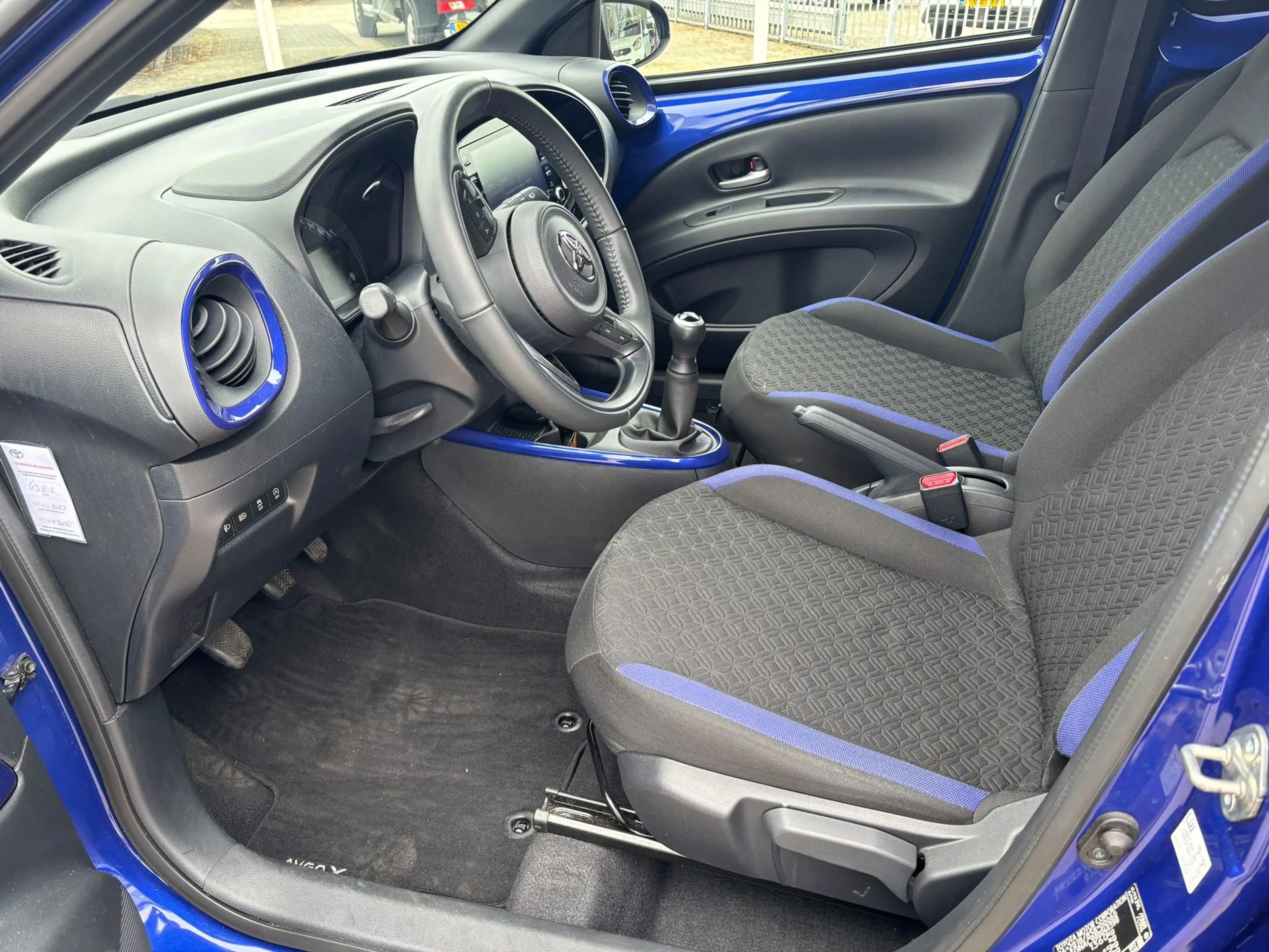 Toyota Aygo X 1.0 VVT-i MT first |Stoelverwarming|Keyless entry — photo 7