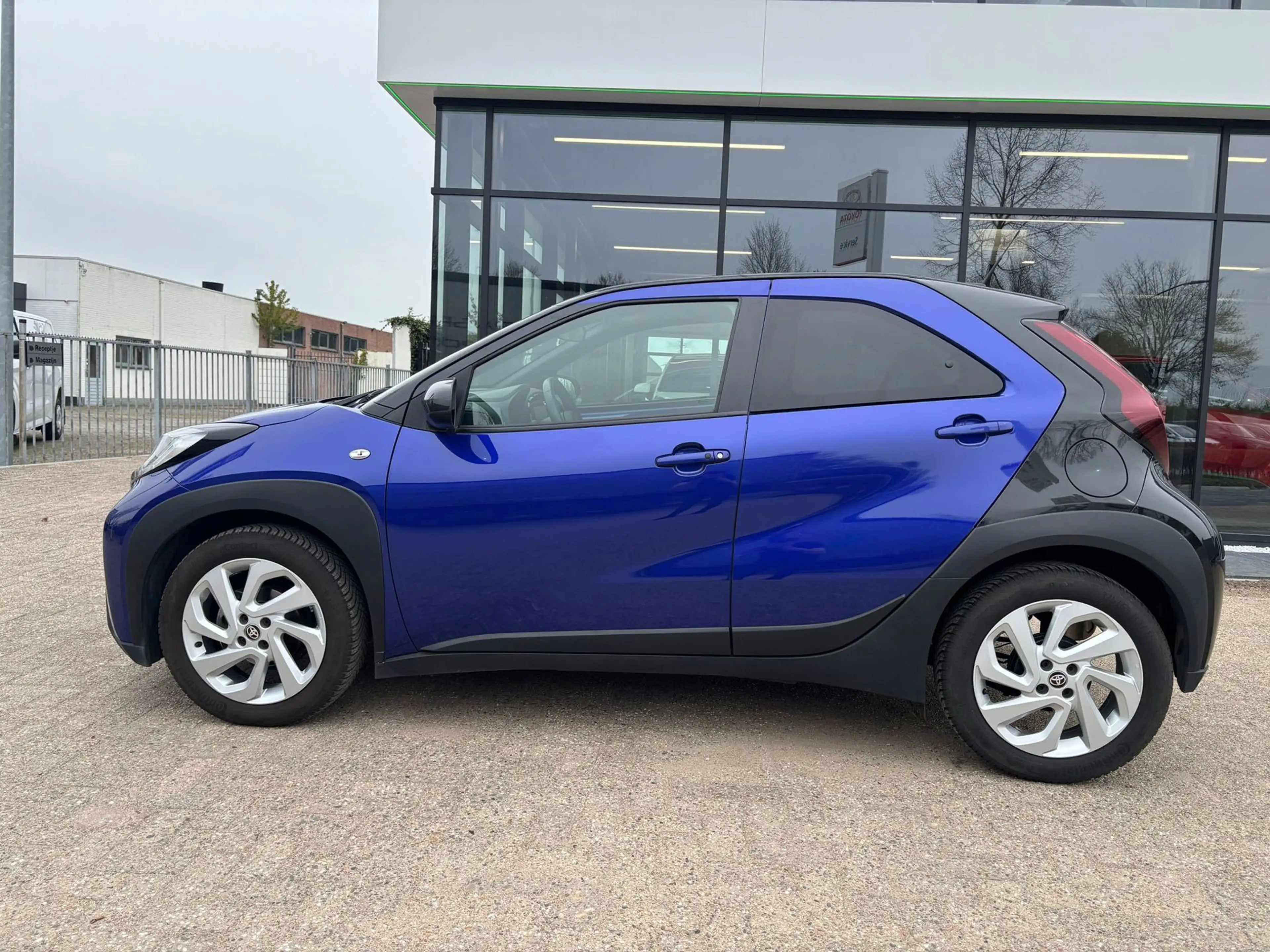 Toyota Aygo X 1.0 VVT-i MT first |Stoelverwarming|Keyless entry — photo 3