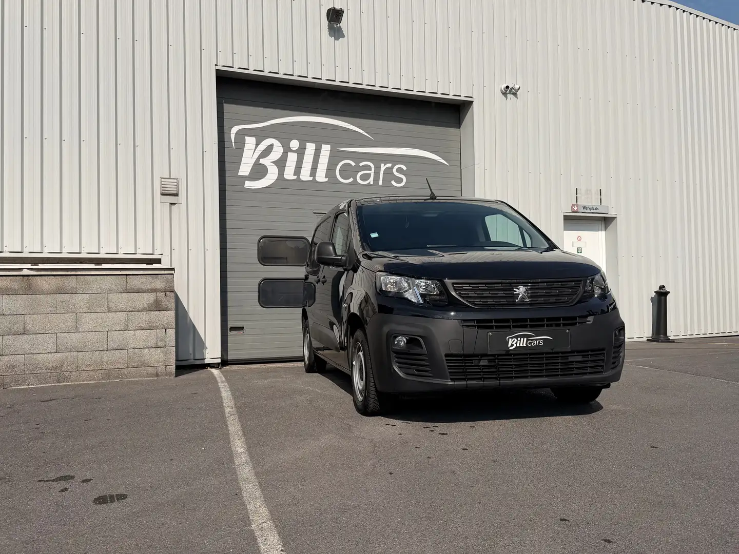 Peugeot Partner Partner 1.6 BlueHDi 75 L1 Pro Schwarz - 1