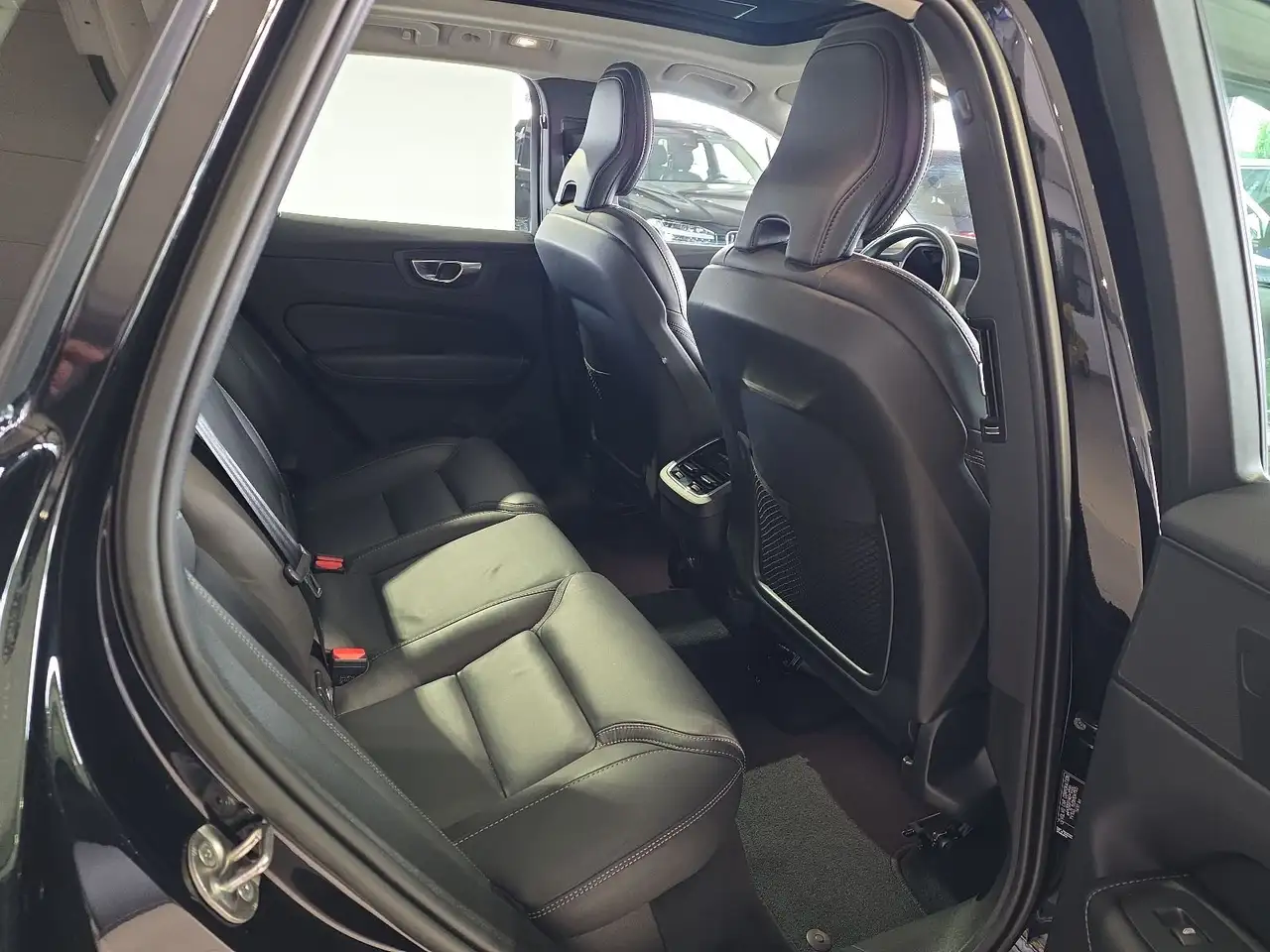 Volvo XC60 B5 Inscription ACC Sitzbelüftung 360° Pano, миниатюра 13