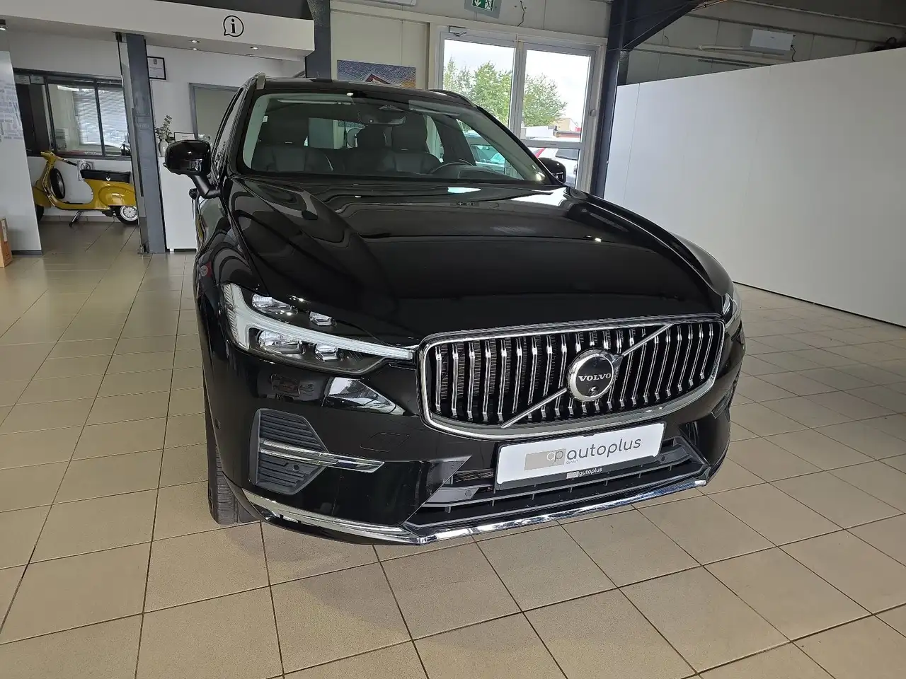 Volvo XC60 B5 Inscription ACC Sitzbelüftung 360° Pano, миниатюра 4
