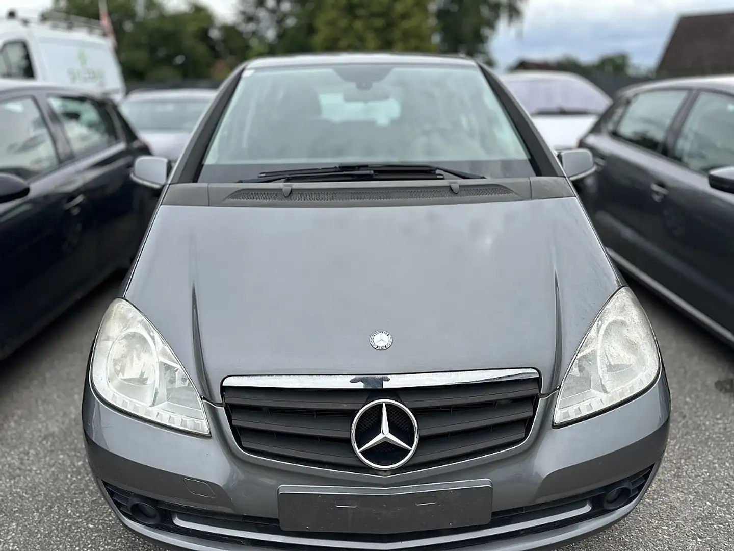 Mercedes-Benz A 160 BlueEfficiency Gris - 2