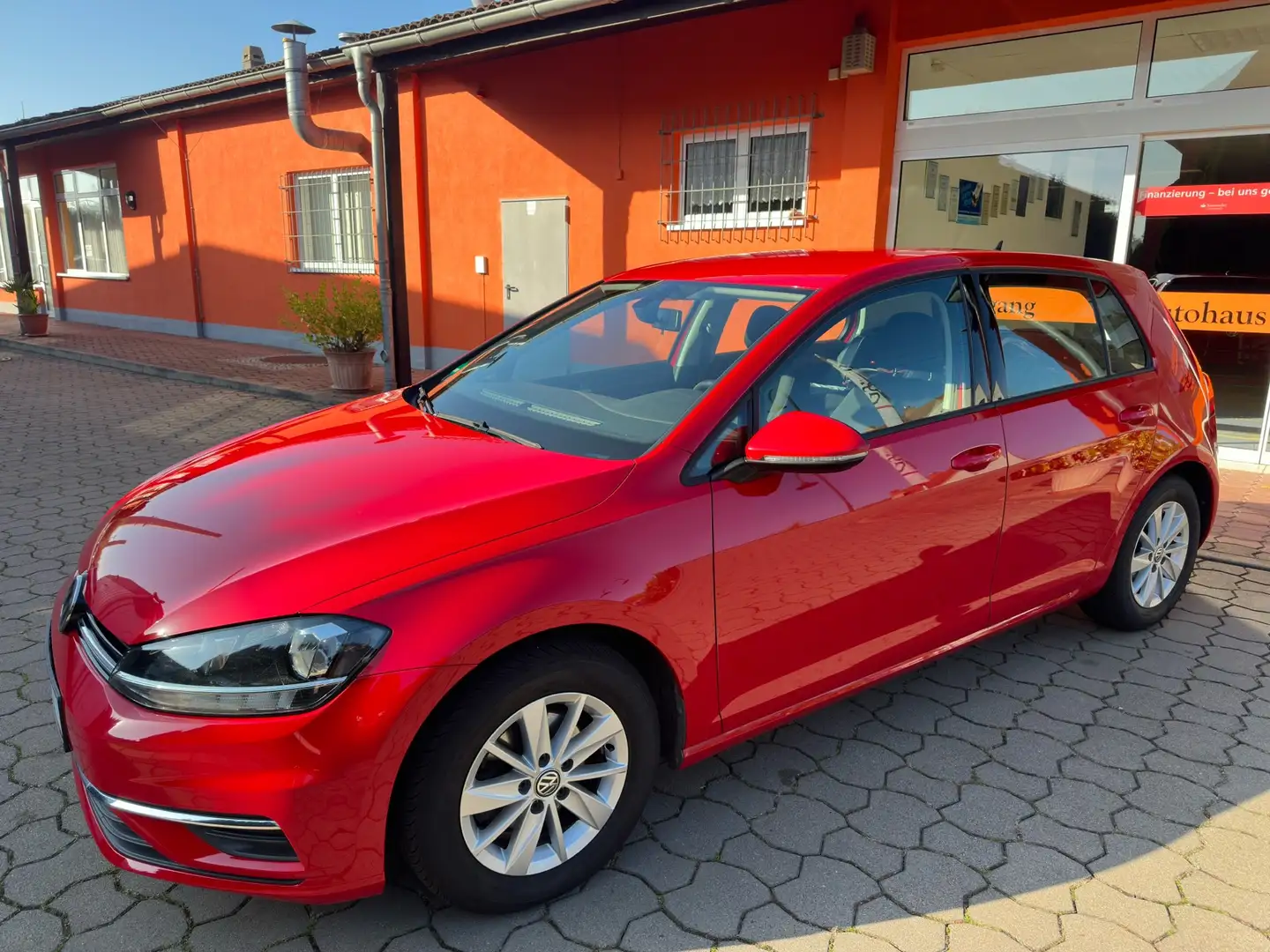 Volkswagen Golf Comfortline BMT/Start-Stopp * Aus 1.Hand * Rojo - 1