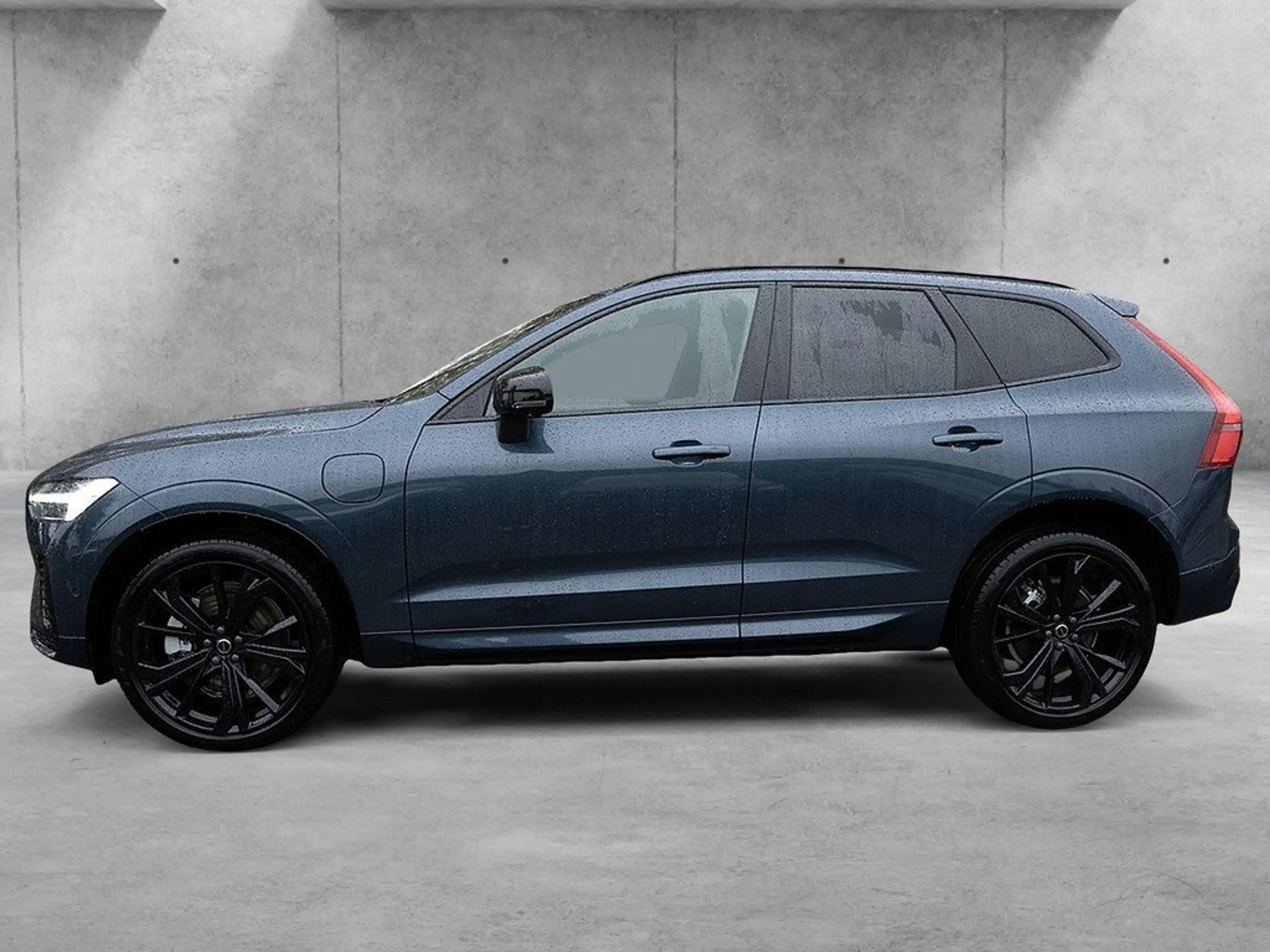 Volvo XC60 T8 Ultra Black Edition Recharge AWD HUD — photo 5