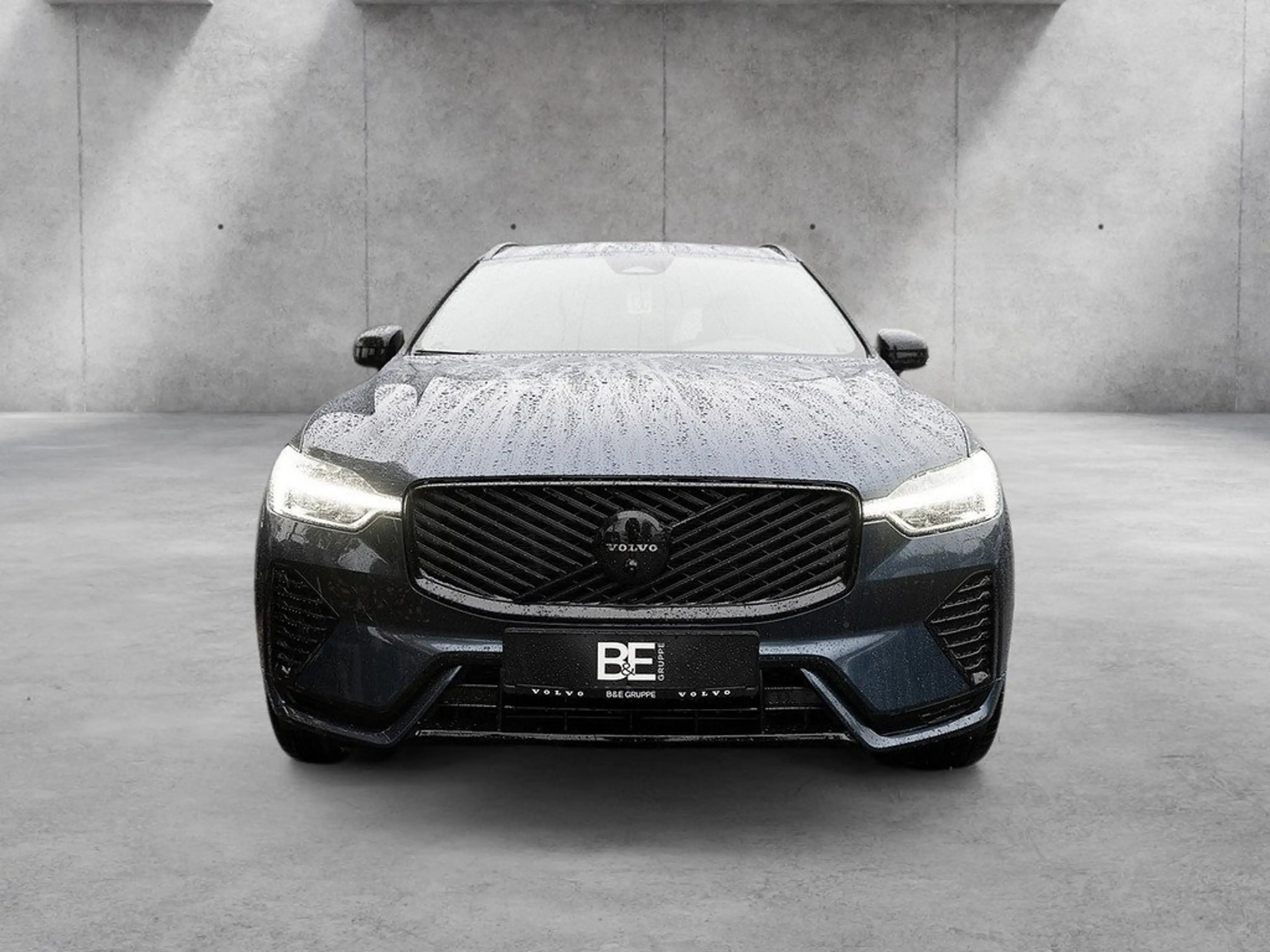 Volvo XC60 T8 Ultra Black Edition Recharge AWD HUD — photo 2