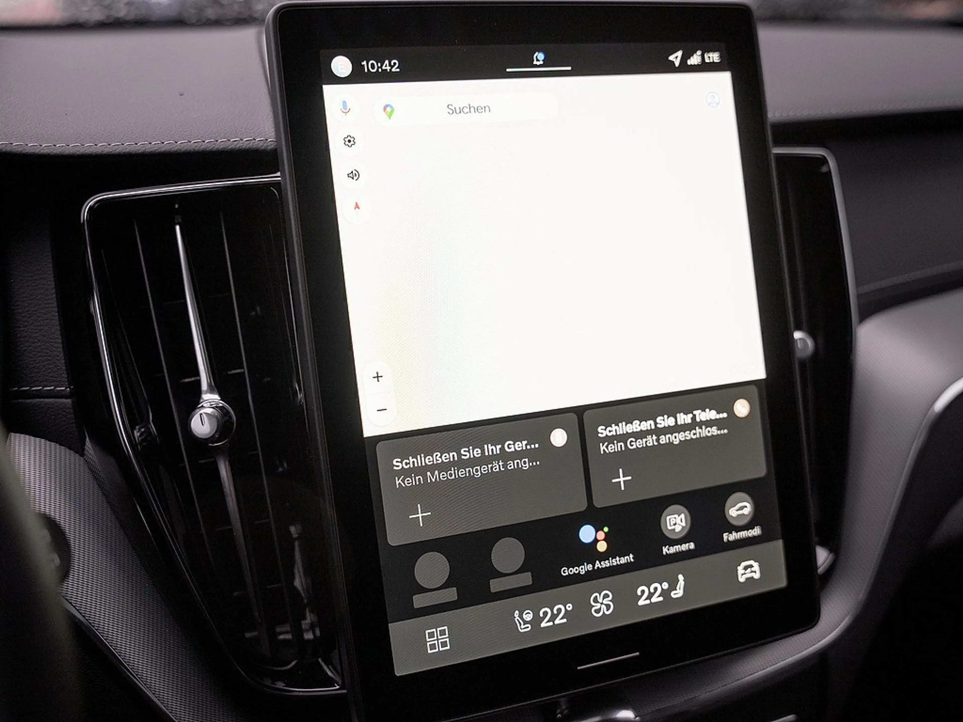 Volvo XC60 T8 Ultra Black Edition Recharge AWD HUD — photo 11