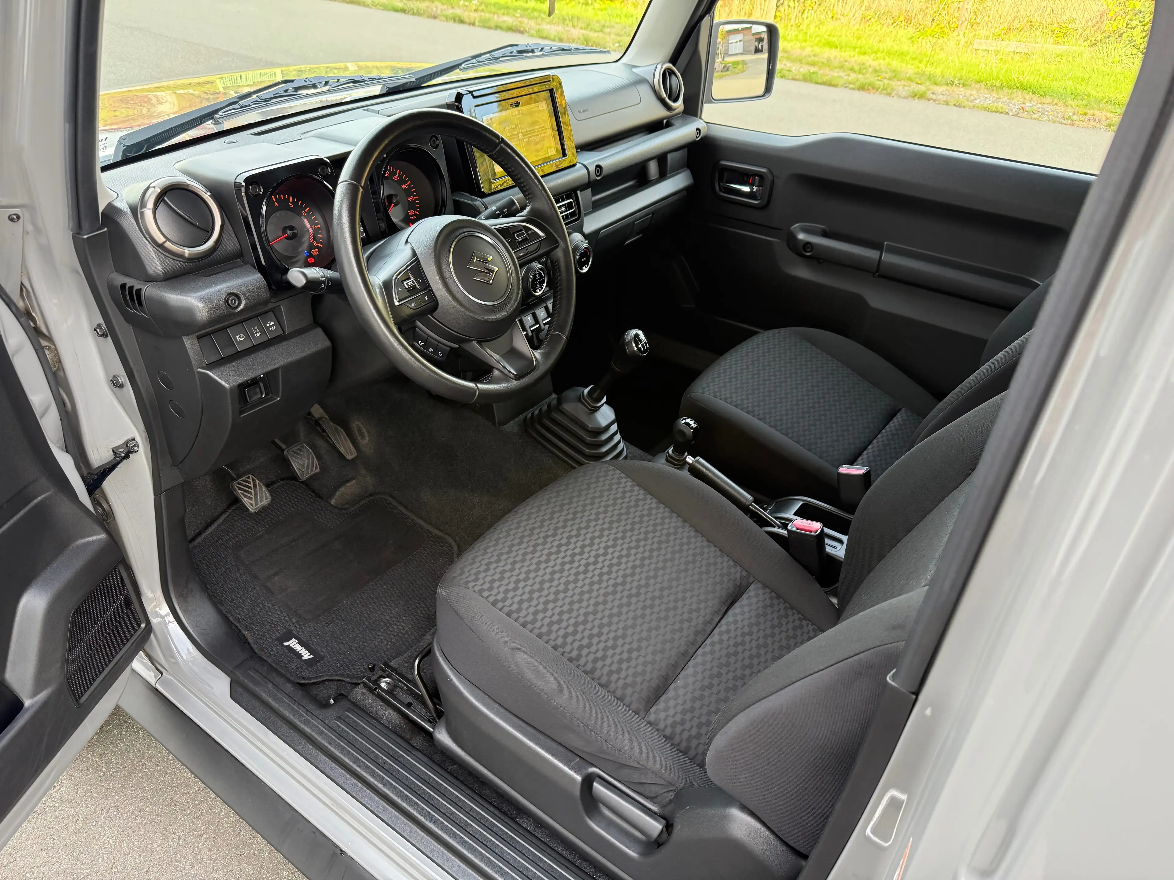 Suzuki Jimny Jimny 1.5 ALLGRIP Comfort+ LED AHK 4x4 GJ 4 Sitze — photo 7
