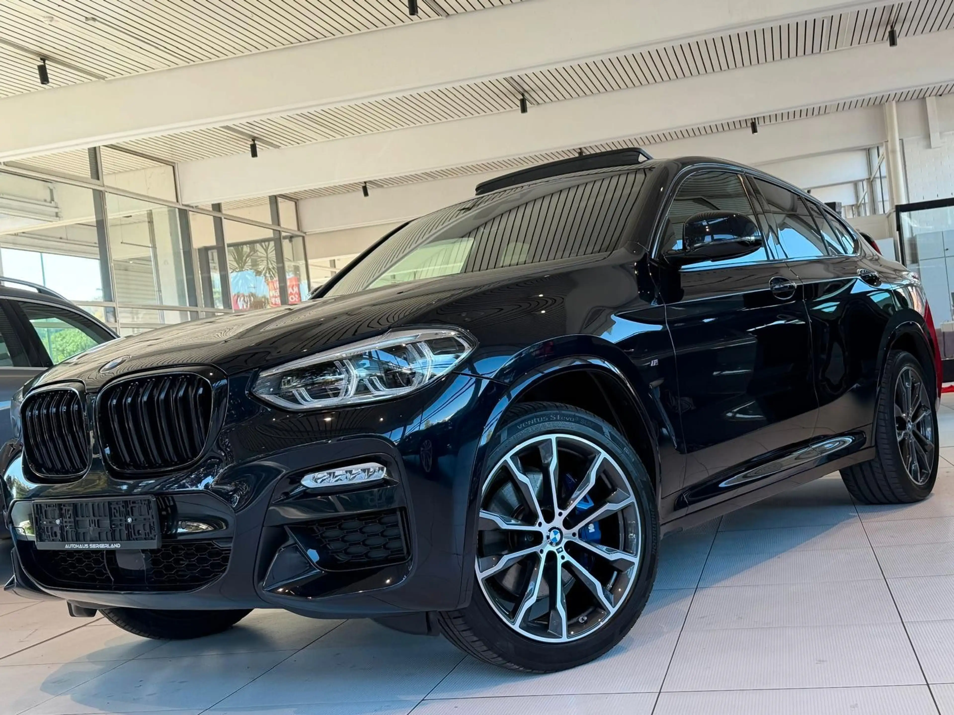 BMW X4 xDrive 30 d M Sport/AHK/LED Scheinw./1.Hand