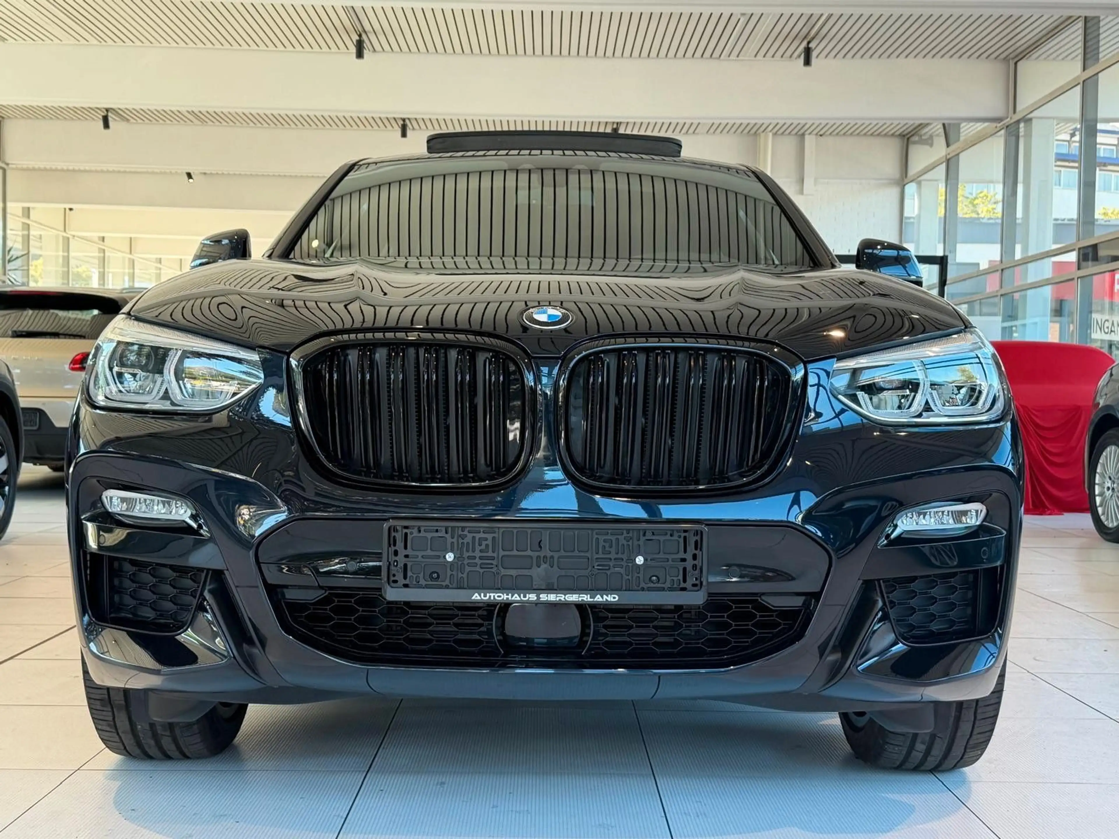 BMW X4 xDrive 30 d M Sport/AHK/LED Scheinw./1.Hand — photo 6