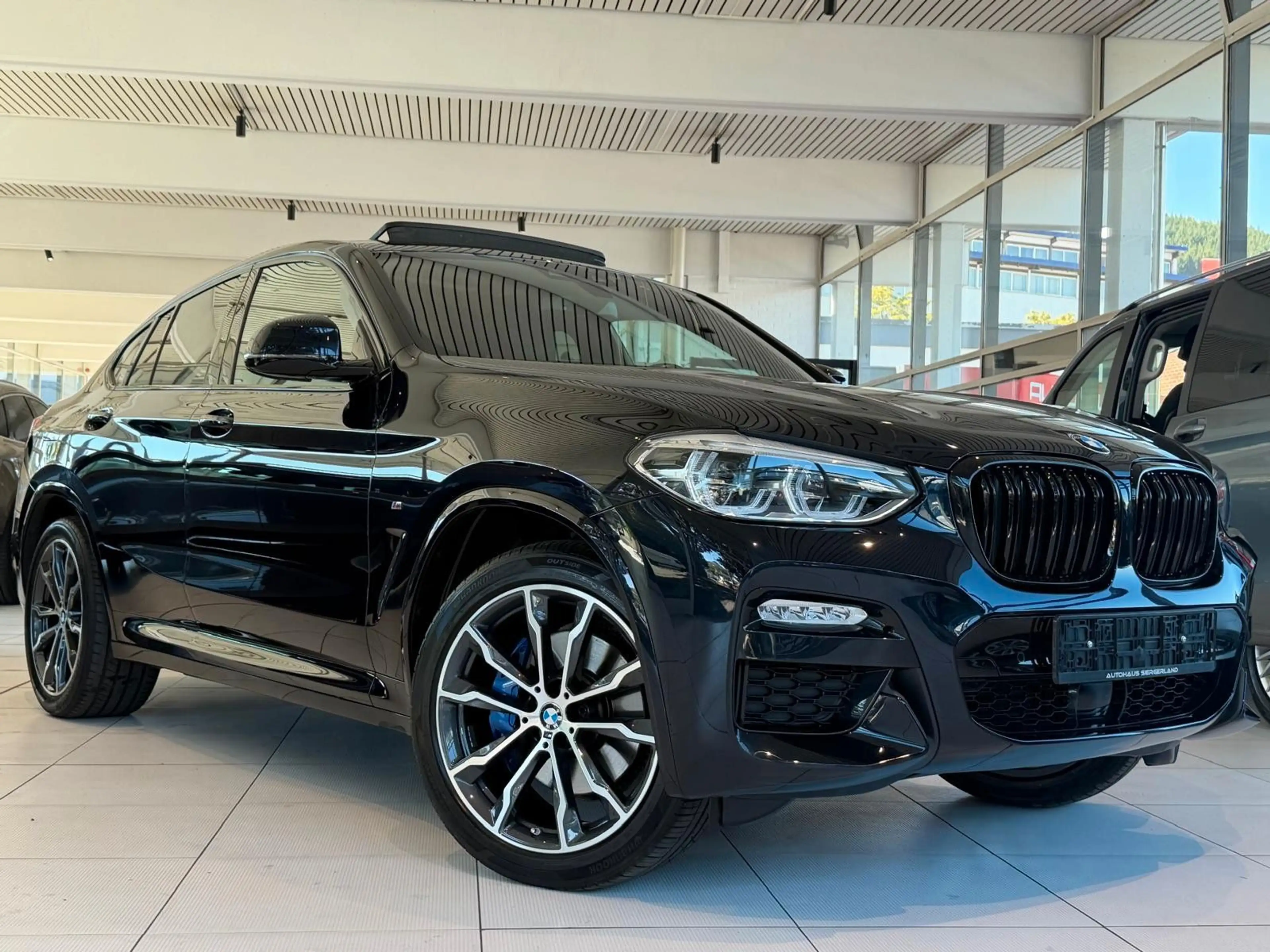 BMW X4 xDrive 30 d M Sport/AHK/LED Scheinw./1.Hand — photo 3