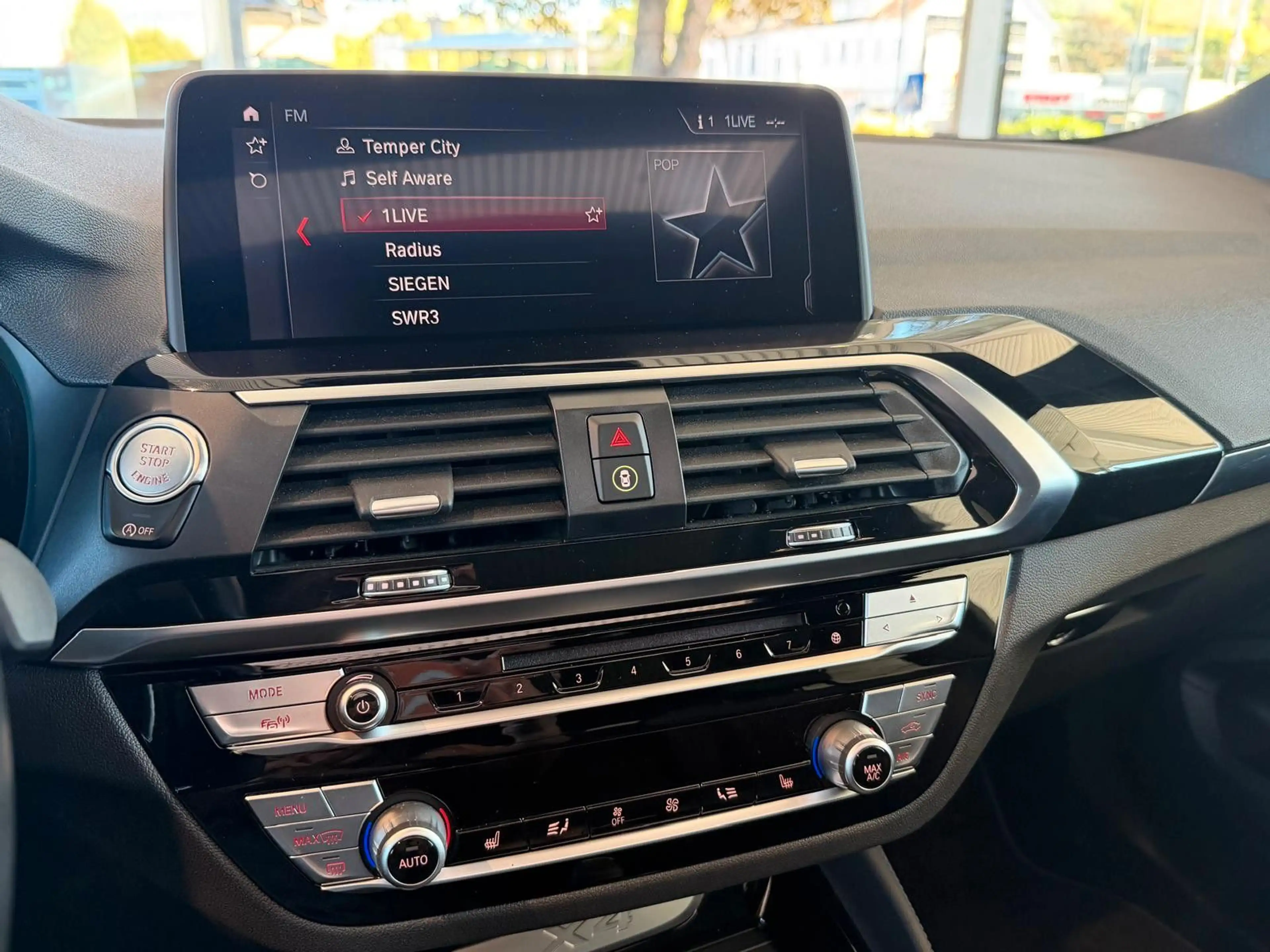 BMW X4 xDrive 30 d M Sport/AHK/LED Scheinw./1.Hand — photo 12