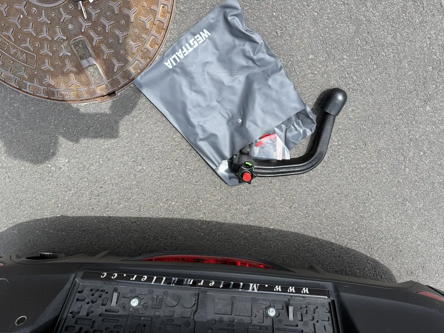 Peugeot 208 208 Active Pack PureTech 100PS AHK SITZHEIZUNG PDC Schwarz - 2