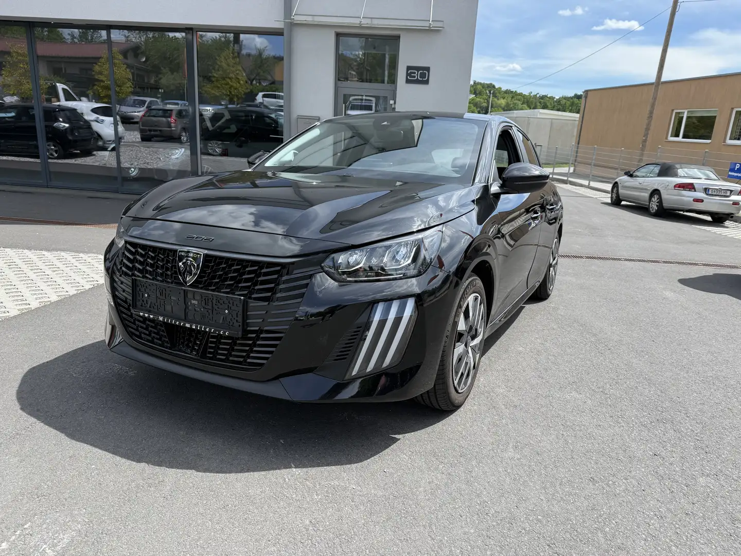 Peugeot 208 208 Active Pack PureTech 100PS AHK SITZHEIZUNG PDC Schwarz - 1