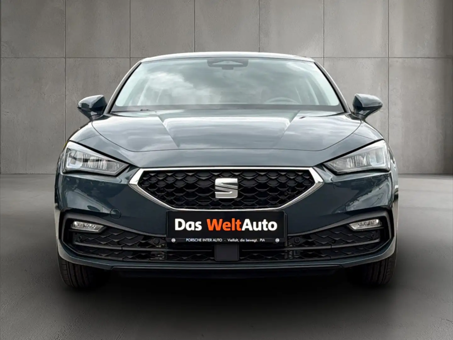 SEAT Leon Style Edition 1.5 TSI 115 PS Blau - 2