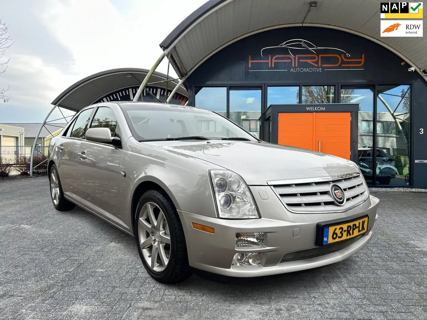 Cadillac STS 4.6 V8 Launch Edition Uniek Org NL Auto 126dkm Szürke - 1