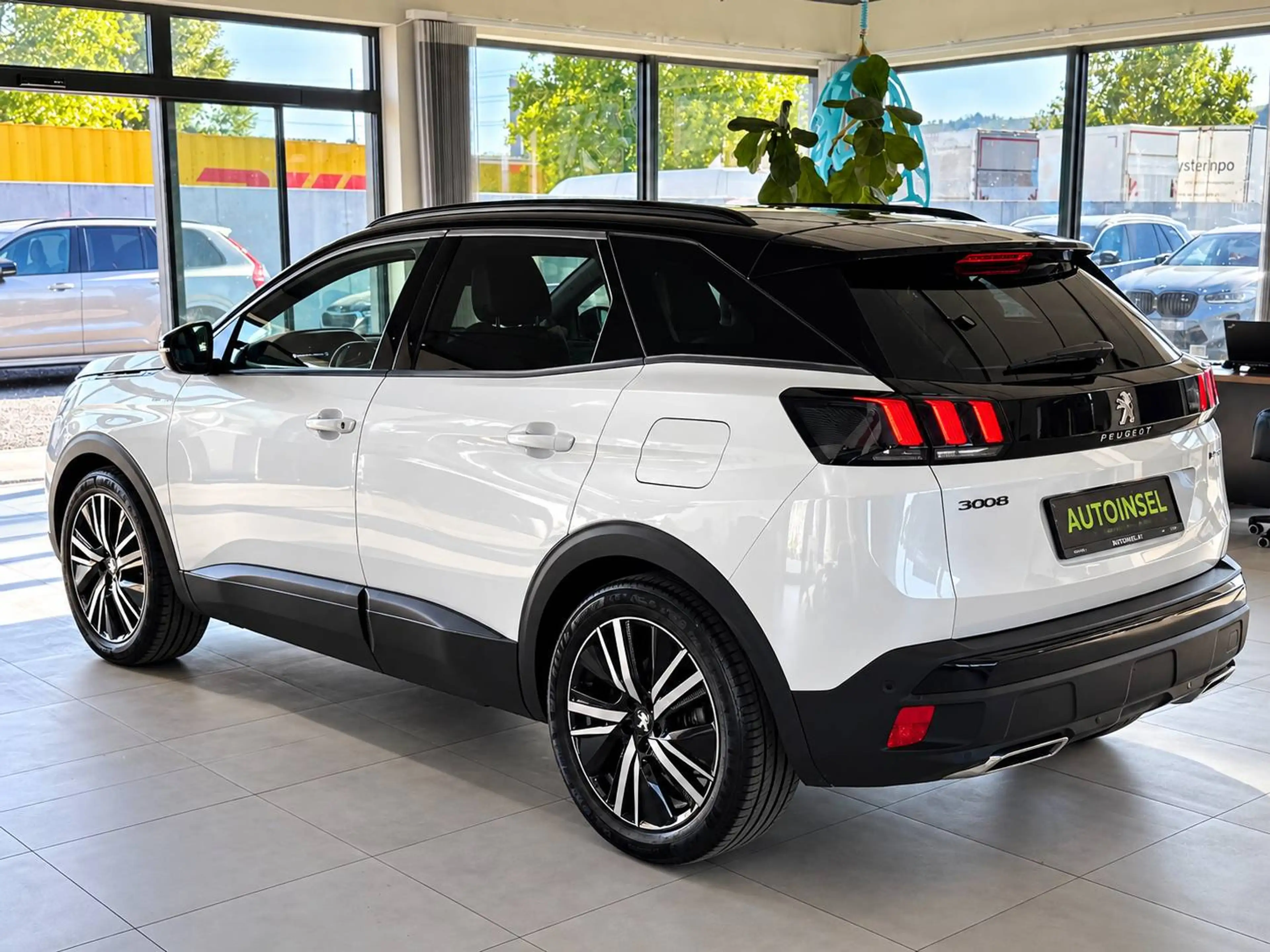 Peugeot 3008 Hybrid 225 GT-Line Memorie-Sitze+Virtual-Cockpit+Massage-Sitze+Standheizung+Navi+kamera+360° — photo 4