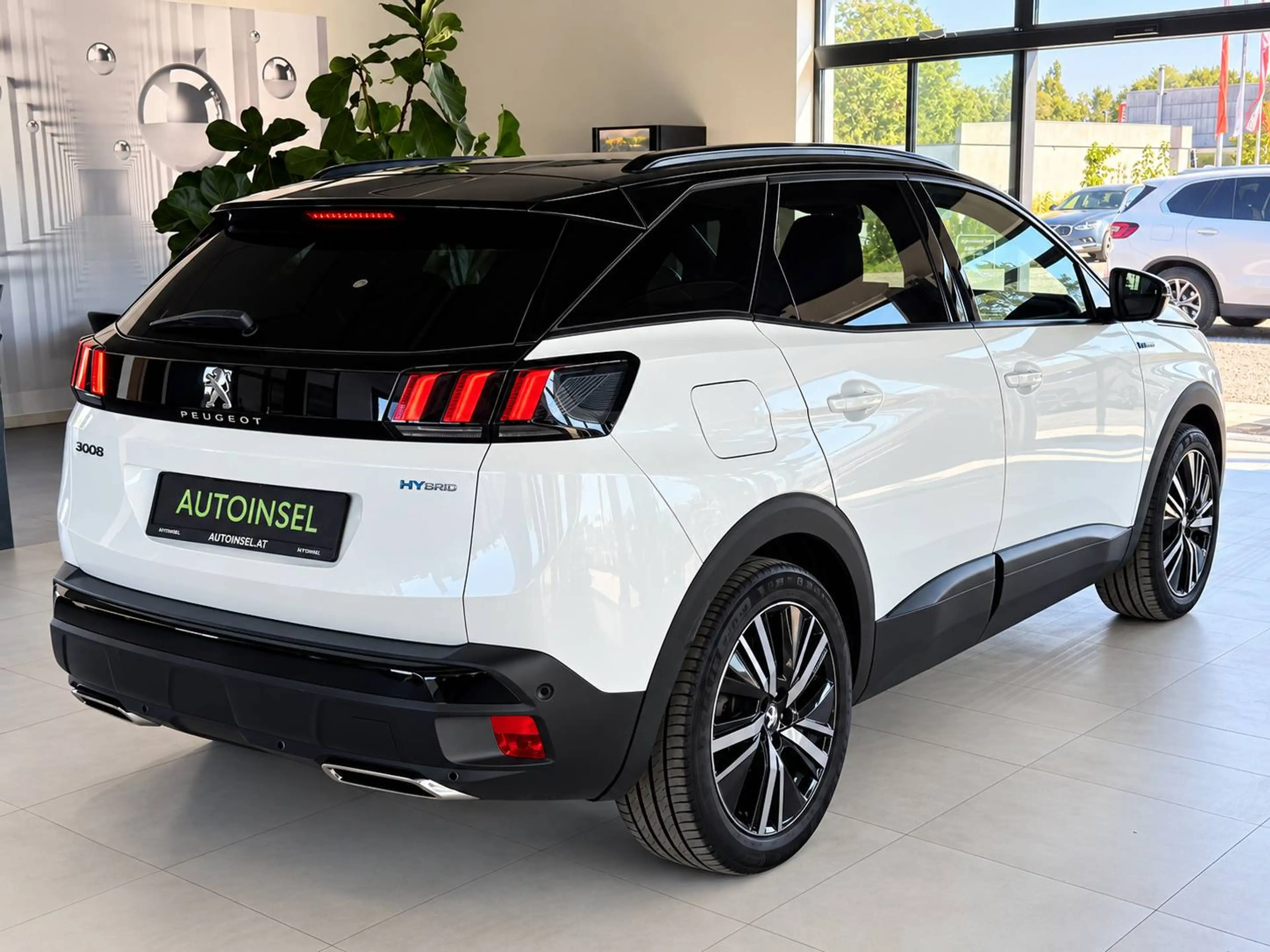 Peugeot 3008 Hybrid 225 GT-Line Memorie-Sitze+Virtual-Cockpit+Massage-Sitze+Standheizung+Navi+kamera+360° — photo 3