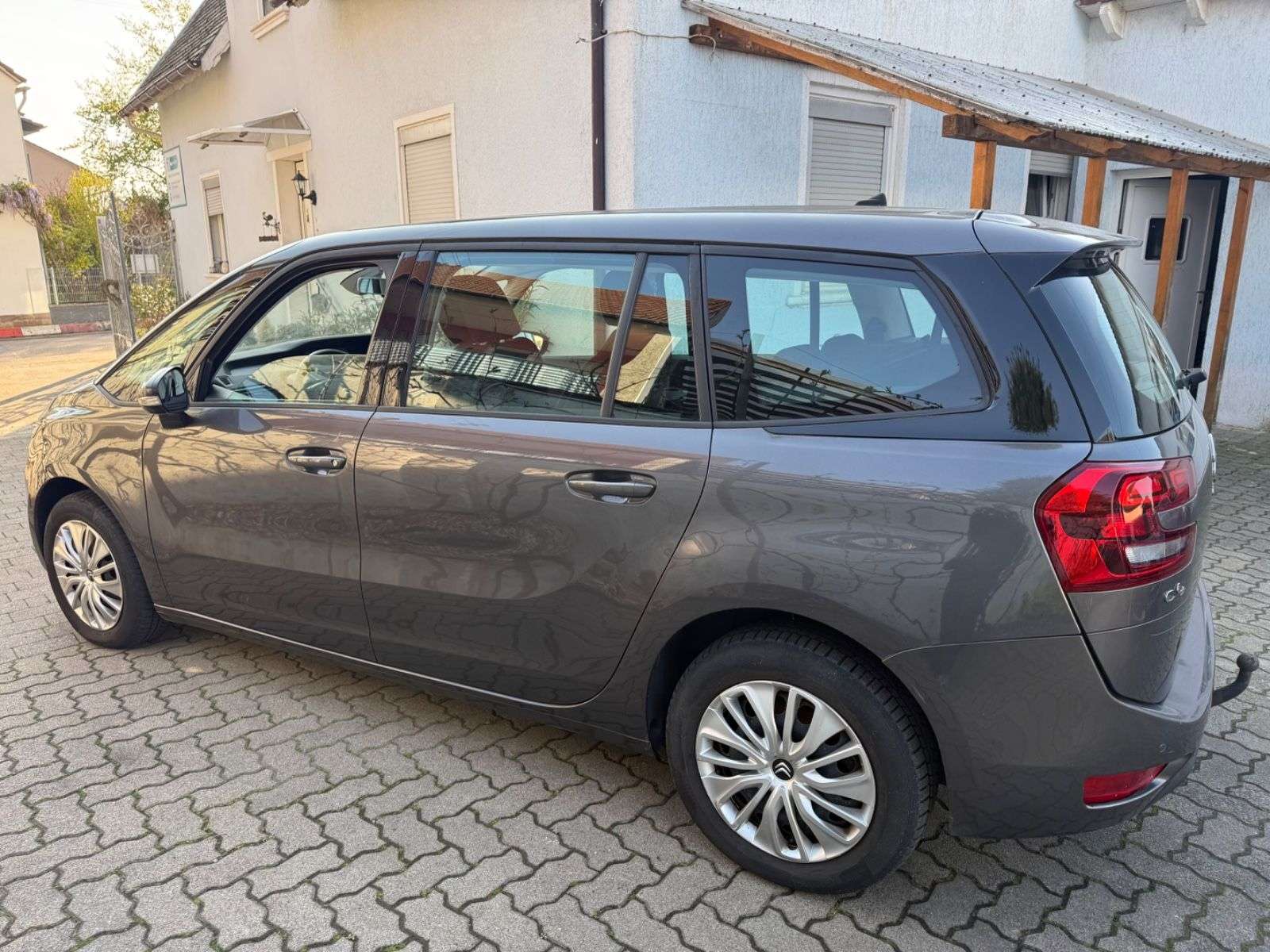 Second hand Citroen C4 Picasso 1.6