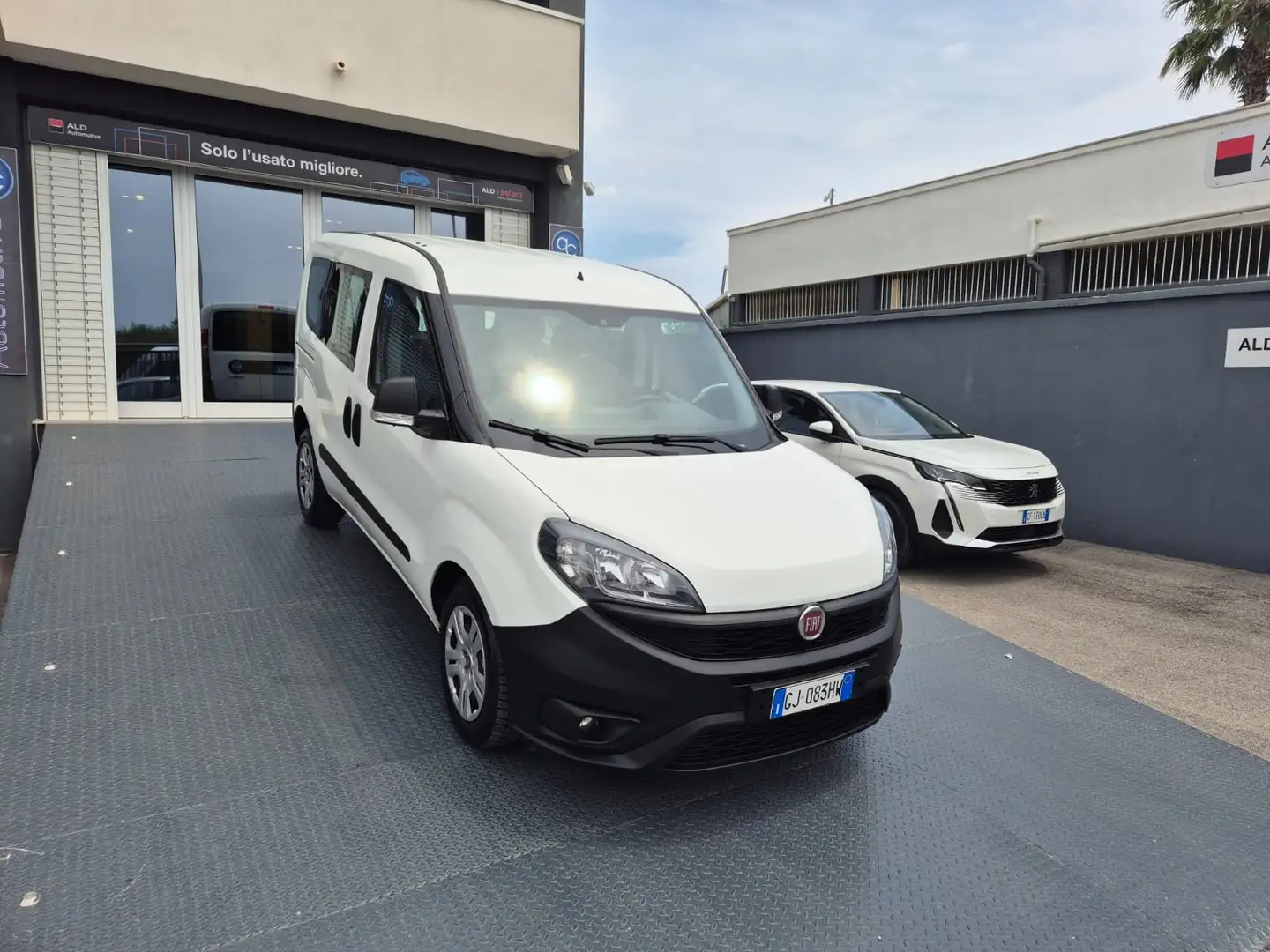 Fiat Doblo Doblo' Cargo 1.6 mjt 16v Easy 90cv N1 (AUTOCARRO) Blanc - 2