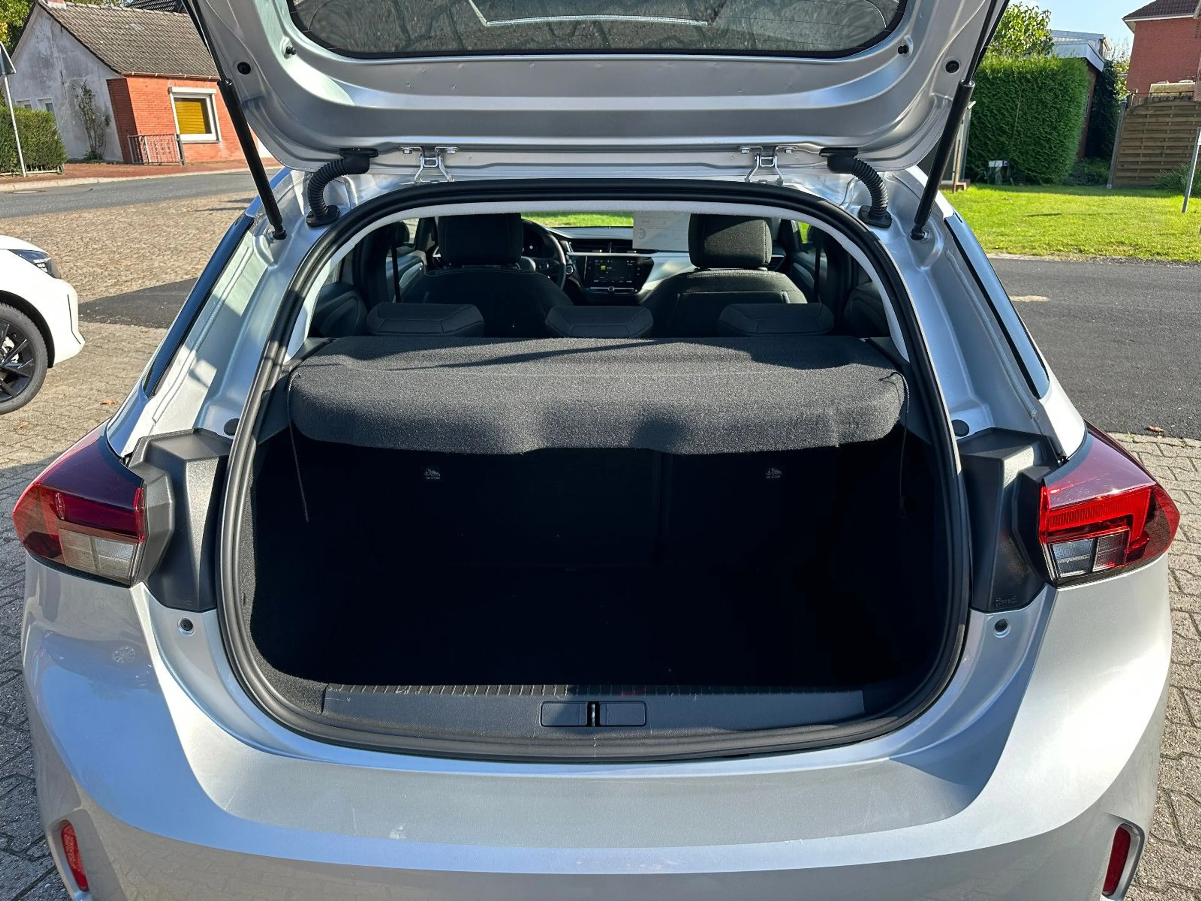 Opel Corsa F e Automatik/Klimaaut./Tempomat/DAB — photo 20