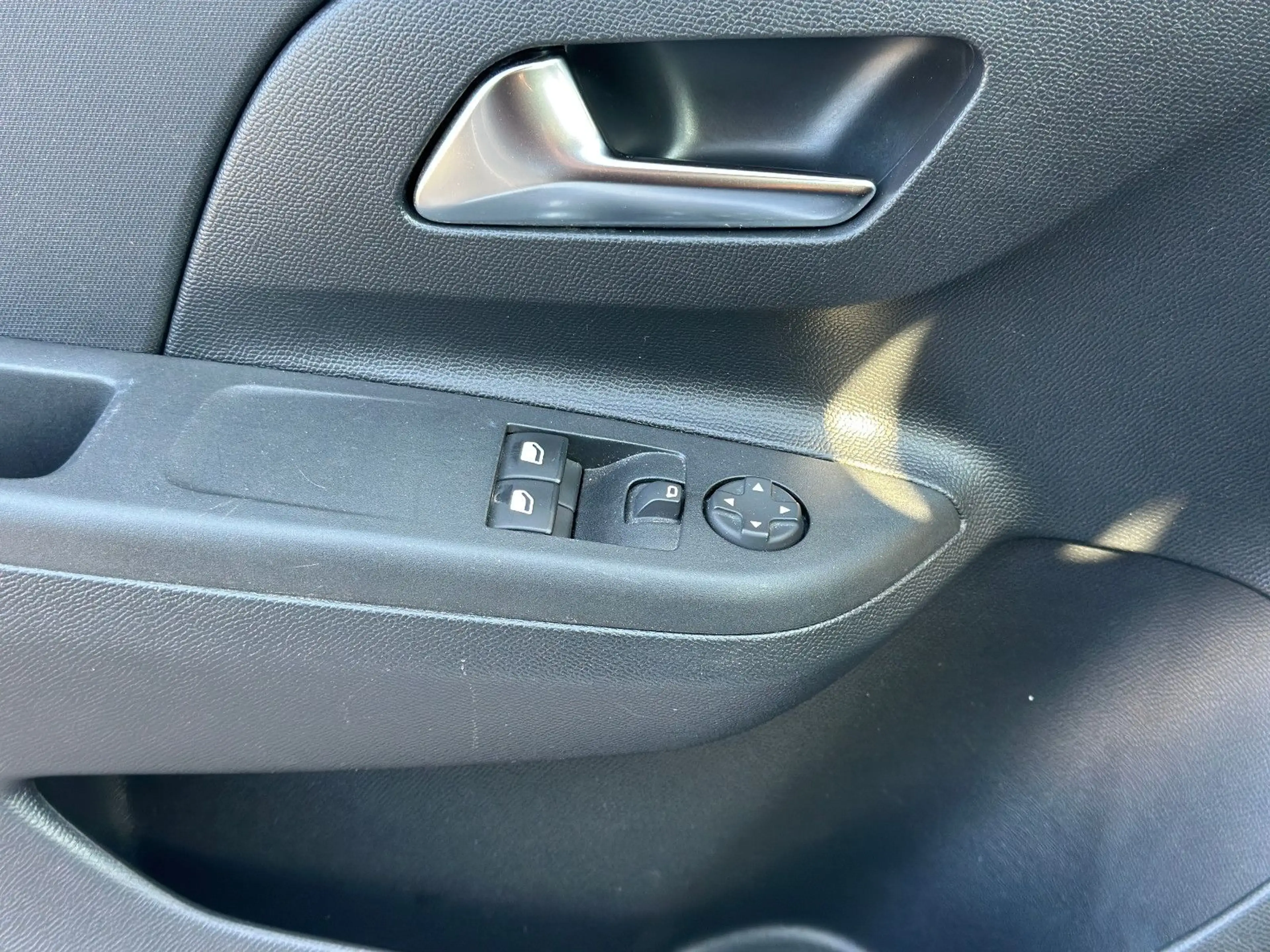 Opel Corsa F e Automatik/Klimaaut./Tempomat/DAB — photo 15