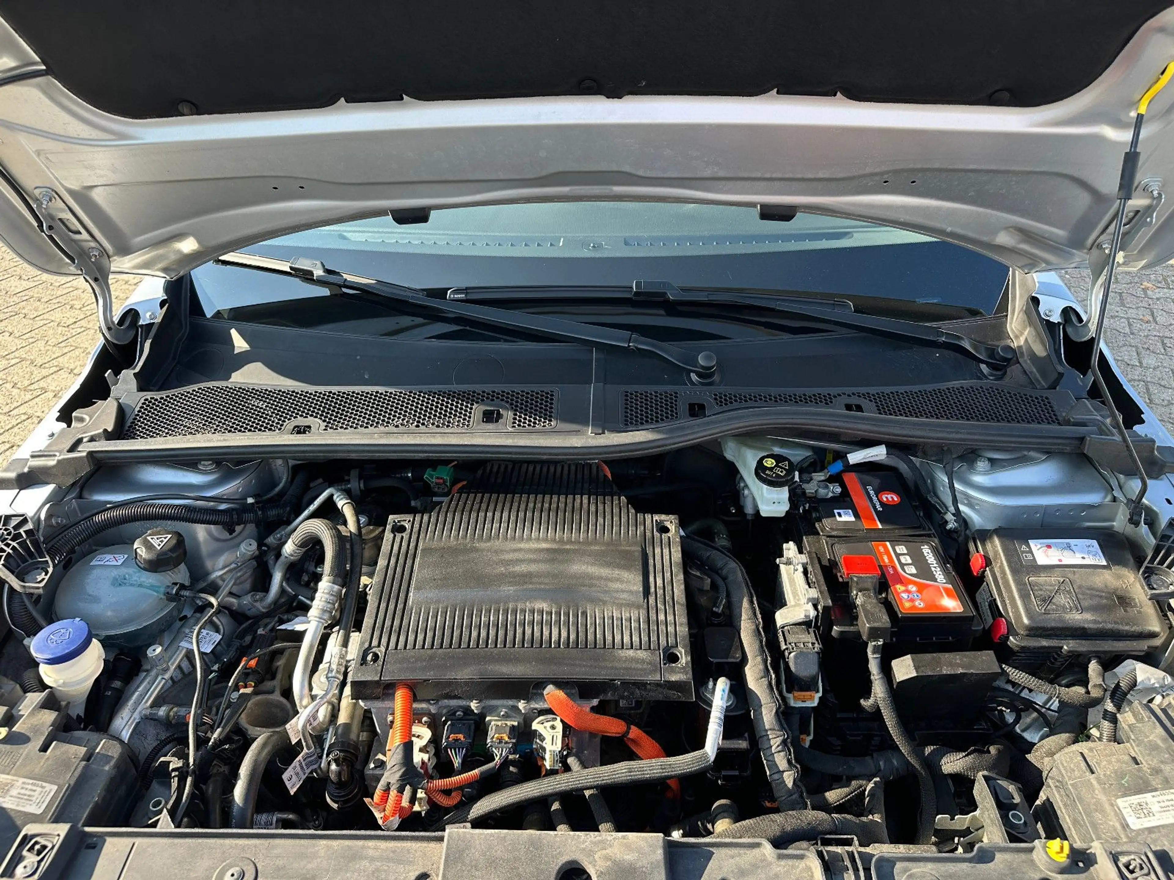 Opel Corsa F e Automatik/Klimaaut./Tempomat/DAB — photo 21