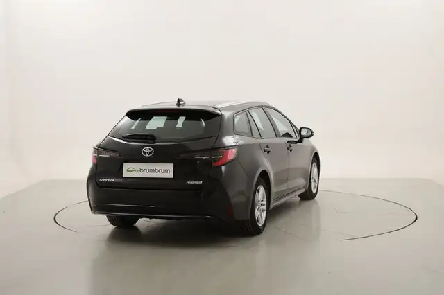 Toyota Corolla view 5