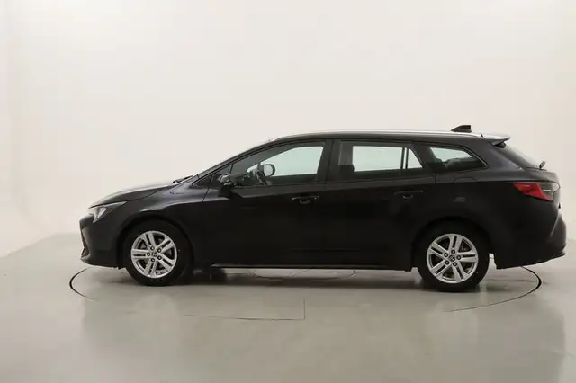 Toyota Corolla view 2