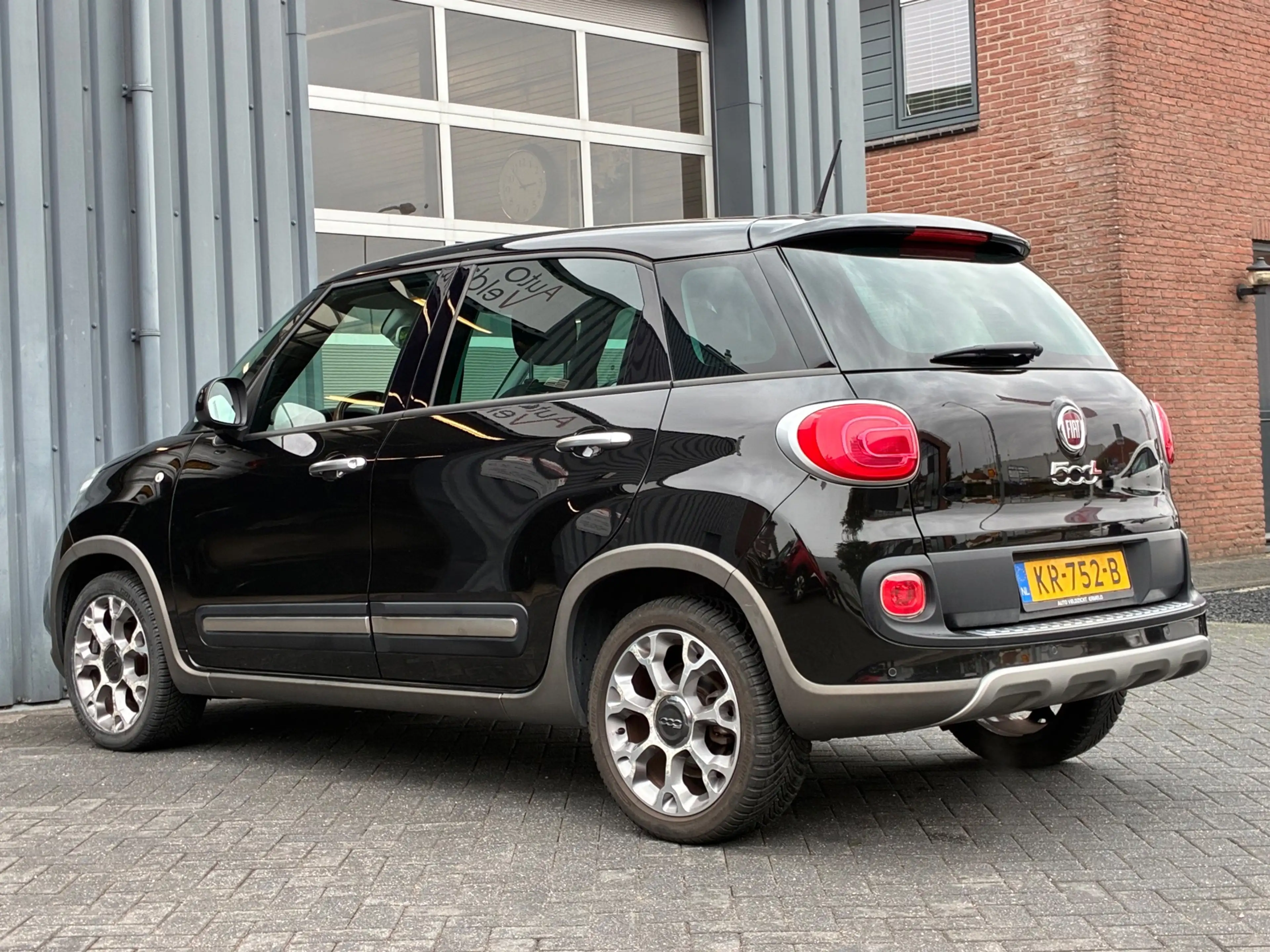 Fiat 500L 0.9 TwinAir Trekking Navigatie Climate controle Pd — photo 4