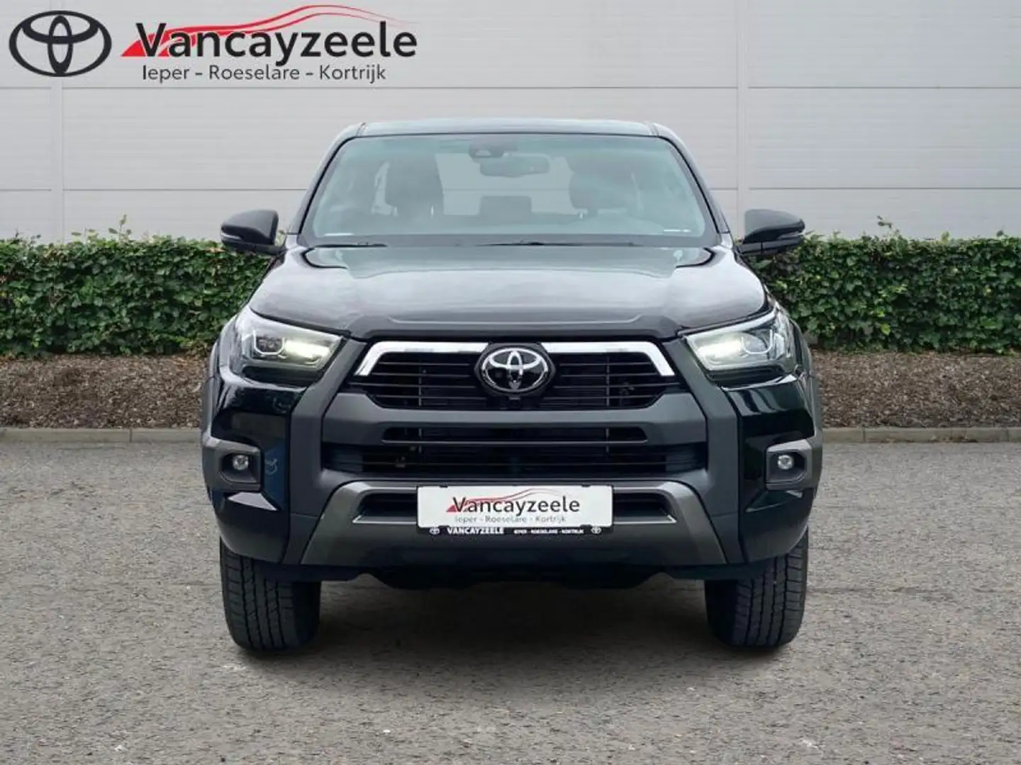 Toyota Hilux Invincible 47727 + BTW Zwart - 2