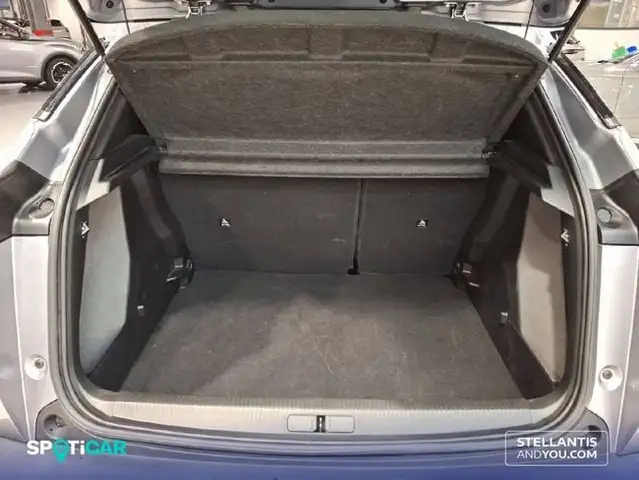 Peugeot 2008 view 6
