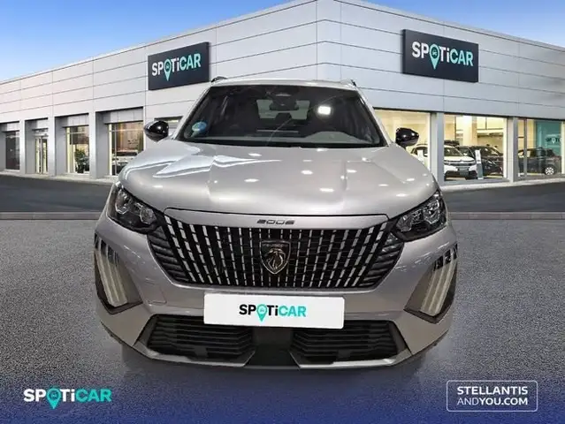 Peugeot 2008 view 2