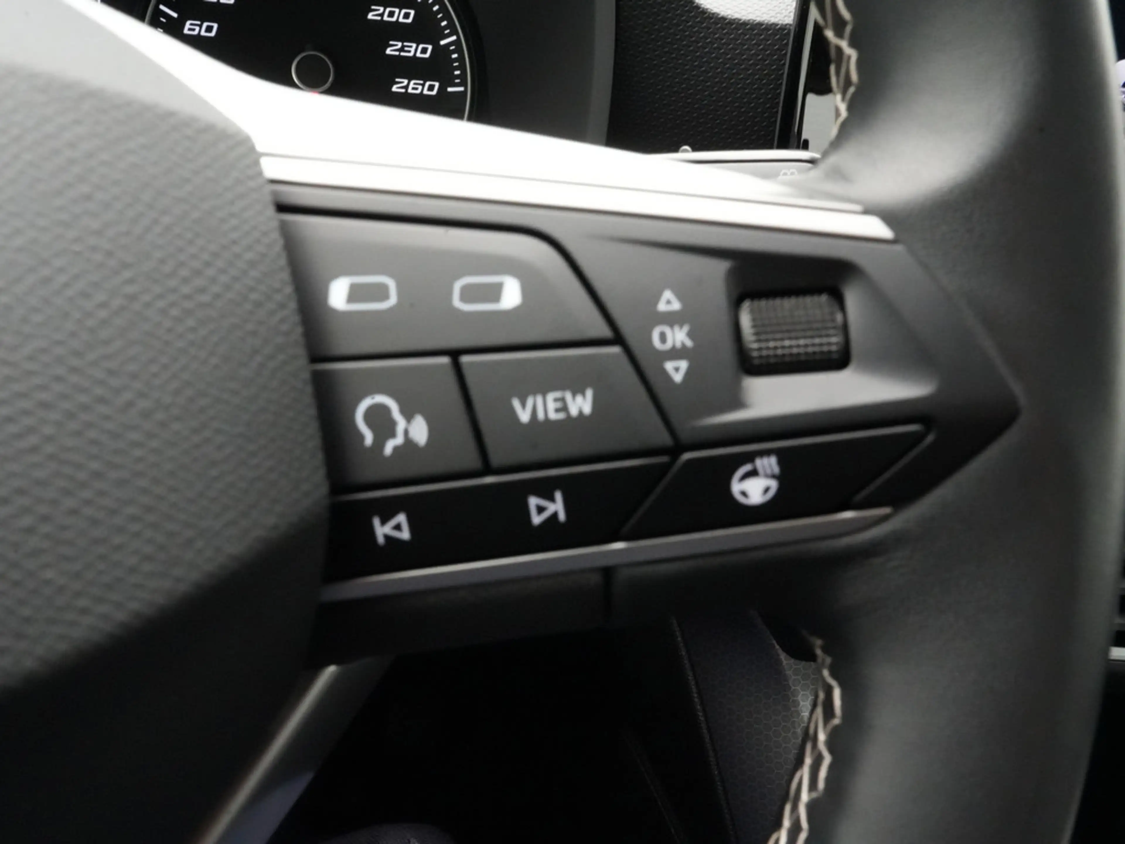 SEAT Leon Style ACC KAM SHZ PDC LED KLIMA — photo 10