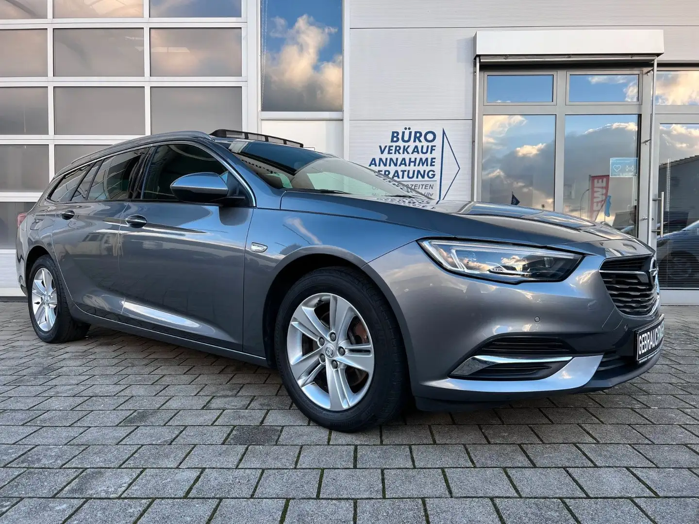 Opel Insignia ST 2.0 Turbo D Aut. NAV PANO AHK KAM Grau - 2