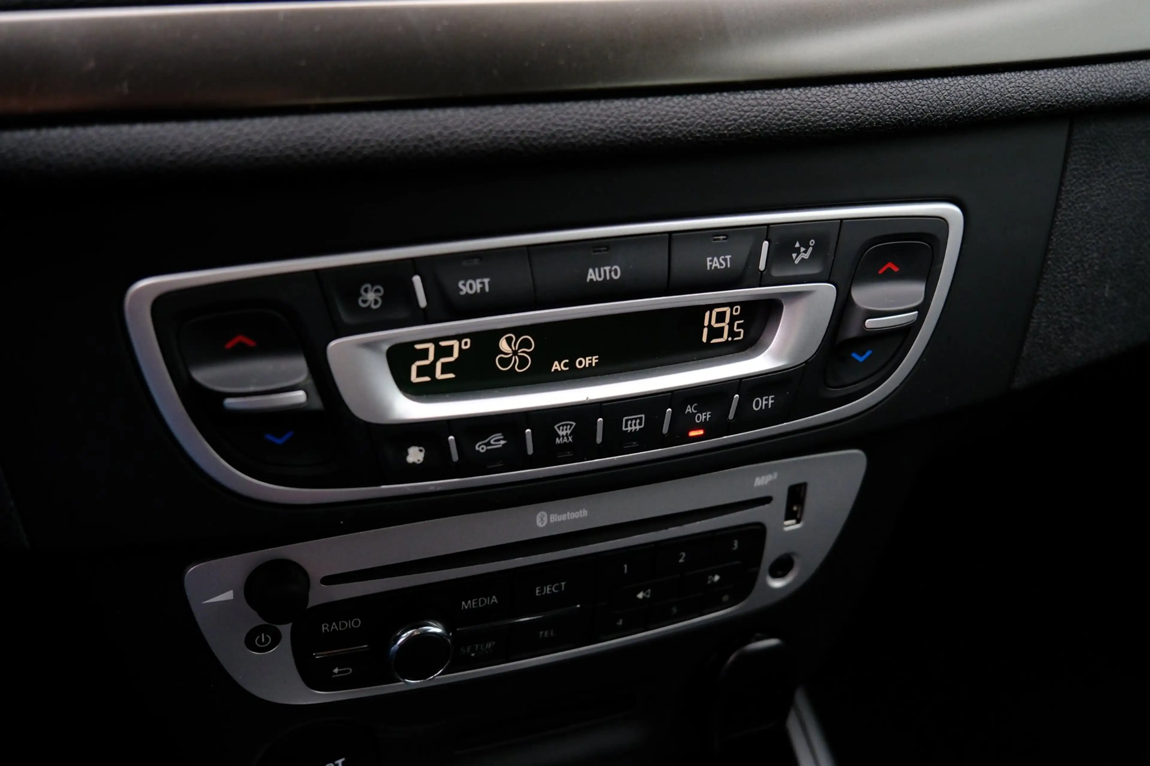 Renault Megane 1.2 TCe Expression 5-drs Navi|Clima|LMV — photo 13