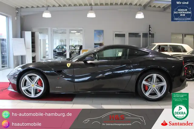 Ferrari F12 Berlinetta Lift+Scheckheft