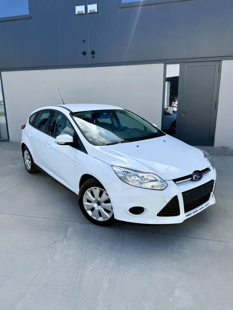 Ford Focus 1.0 EcoBoost Start-Stopp-System Trend Wit - 1
