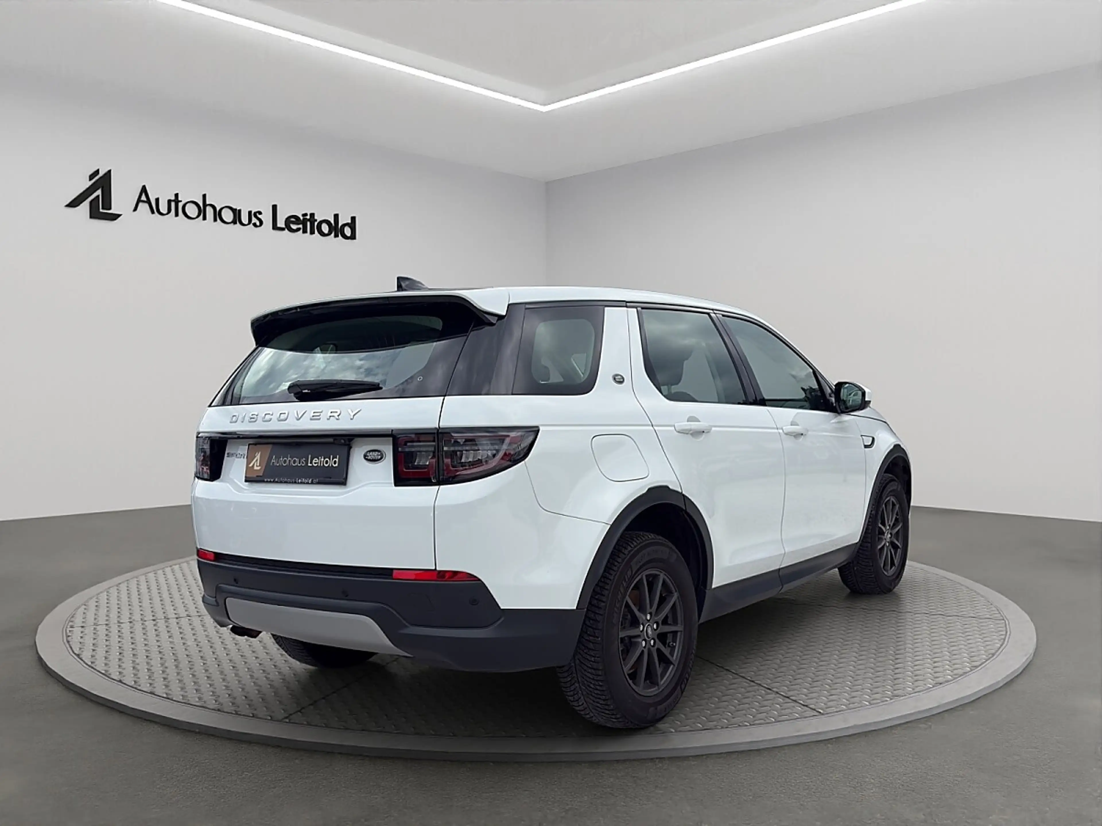 Land Rover Discovery Sport D150 4WD Aut. LED CAM NAVI PDC 360GRAD KEYLESS ... — photo 6