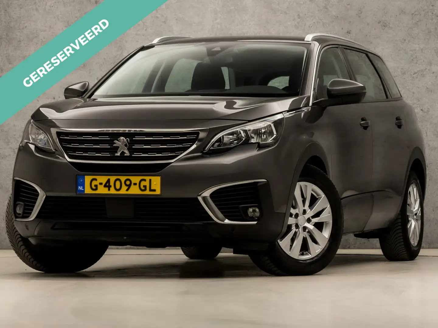 Peugeot 5008 1.2 PureTech Sport 7 Persoons (APPLE CARPLAY, GROO Grijs - 1