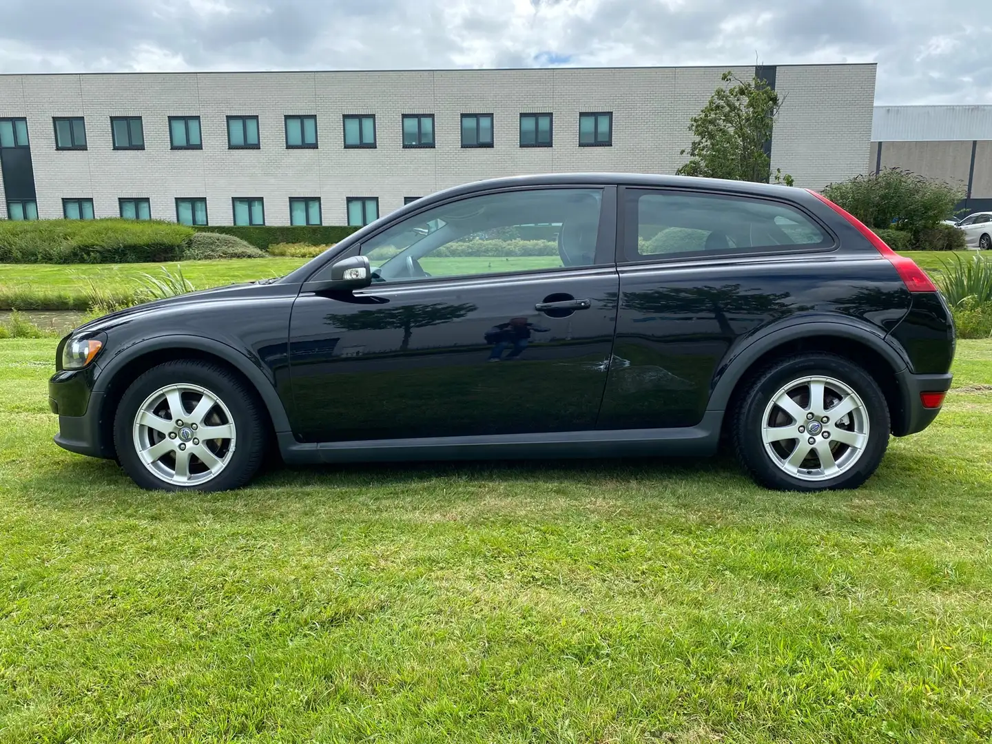 Volvo C30 2009 * 1.6 Advantage * UNIEKE KM-STAND * AIRCO * C Zwart - 2
