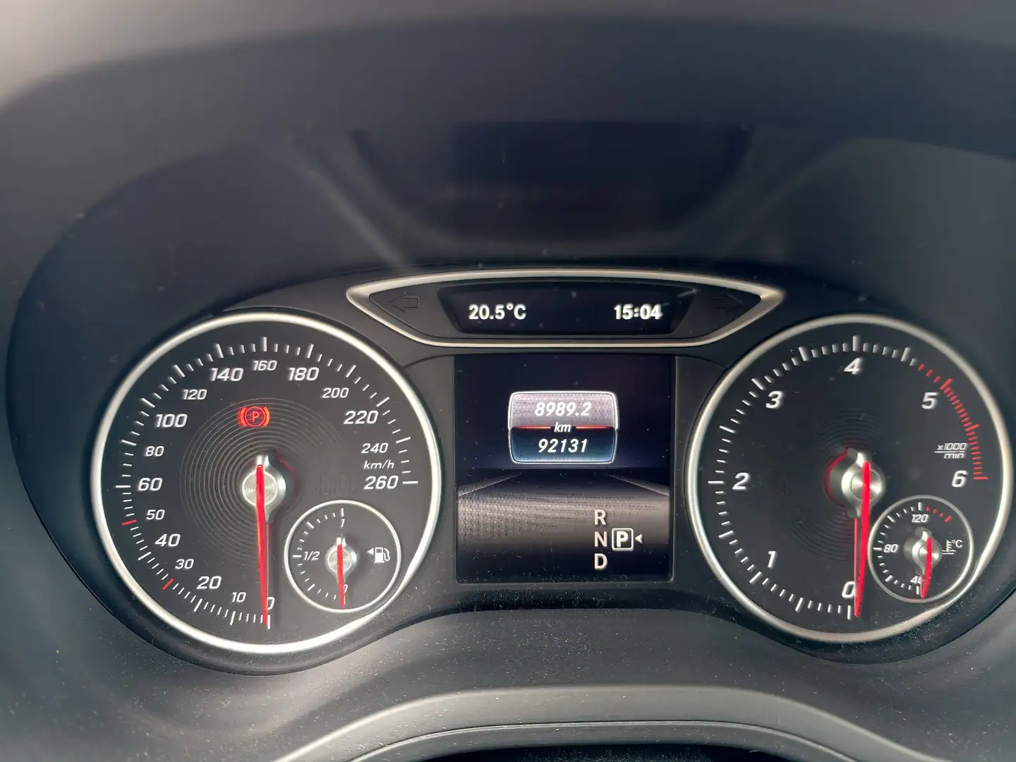 Mercedes-Benz B 200 (CDI) d 4Matic 7G-DCT - 2